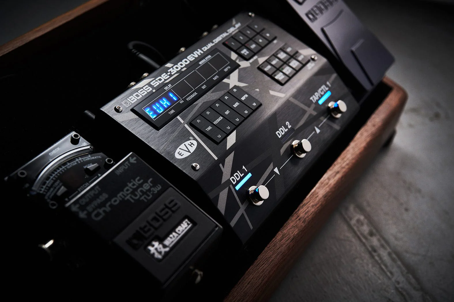 Boss SDE-3000EVH Dual Digital Delay Effect Pedal - Image 9