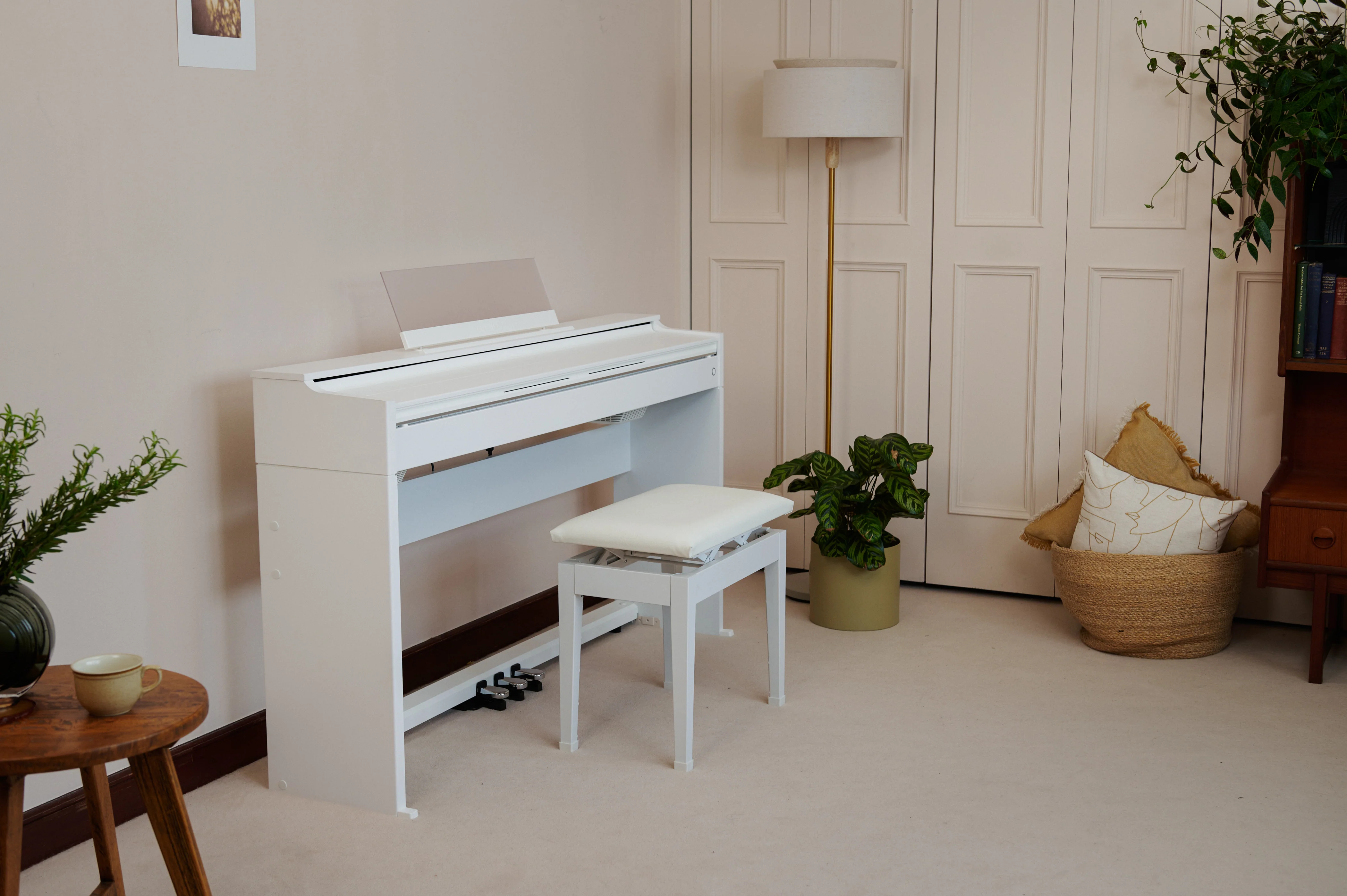 Casio AP-S200 Digital Piano Value Package; White - Image 4
