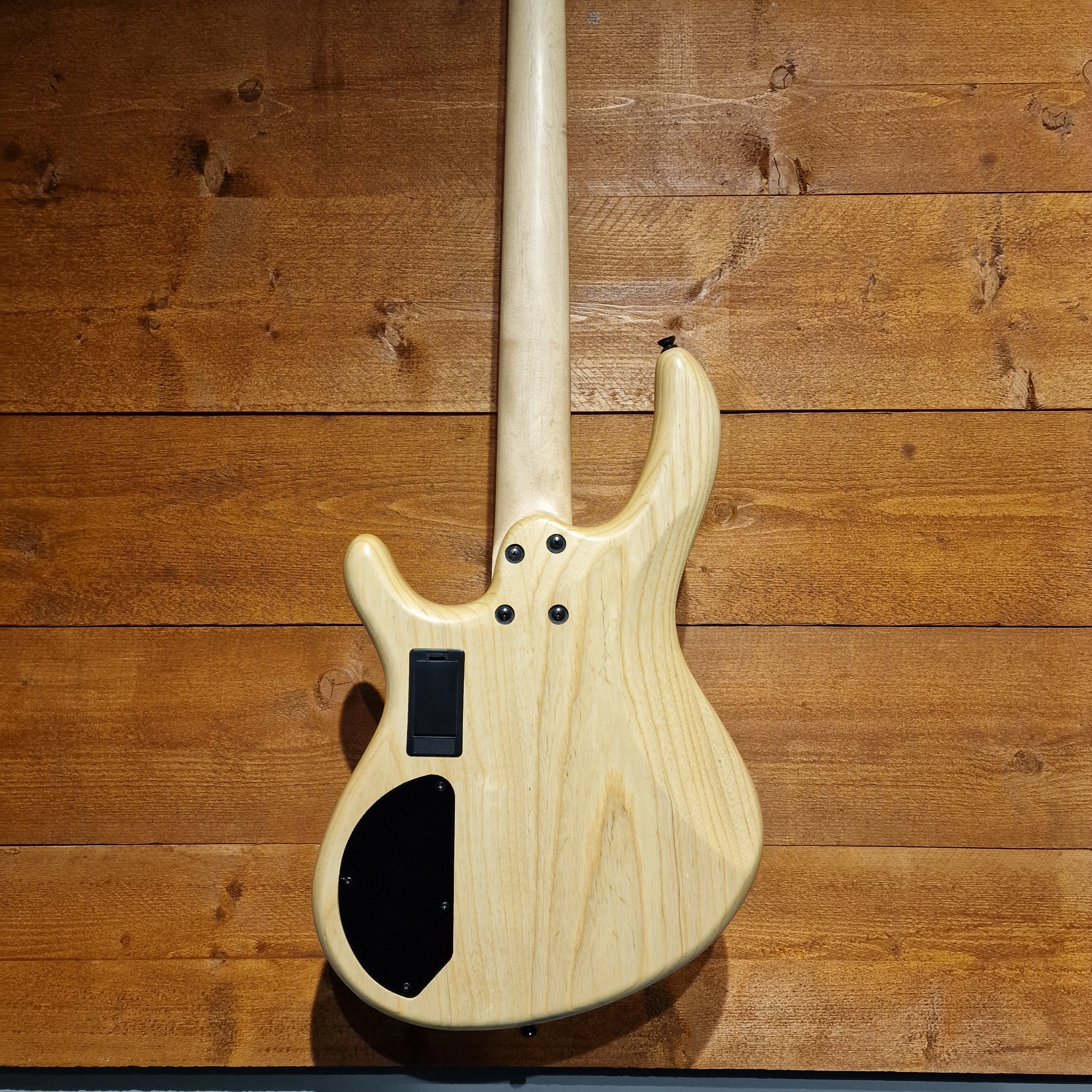 Cort Action Deluxe AS Bass Guitar; Natural Satin: Serial No: 190601468 | Second Hand - Image 3