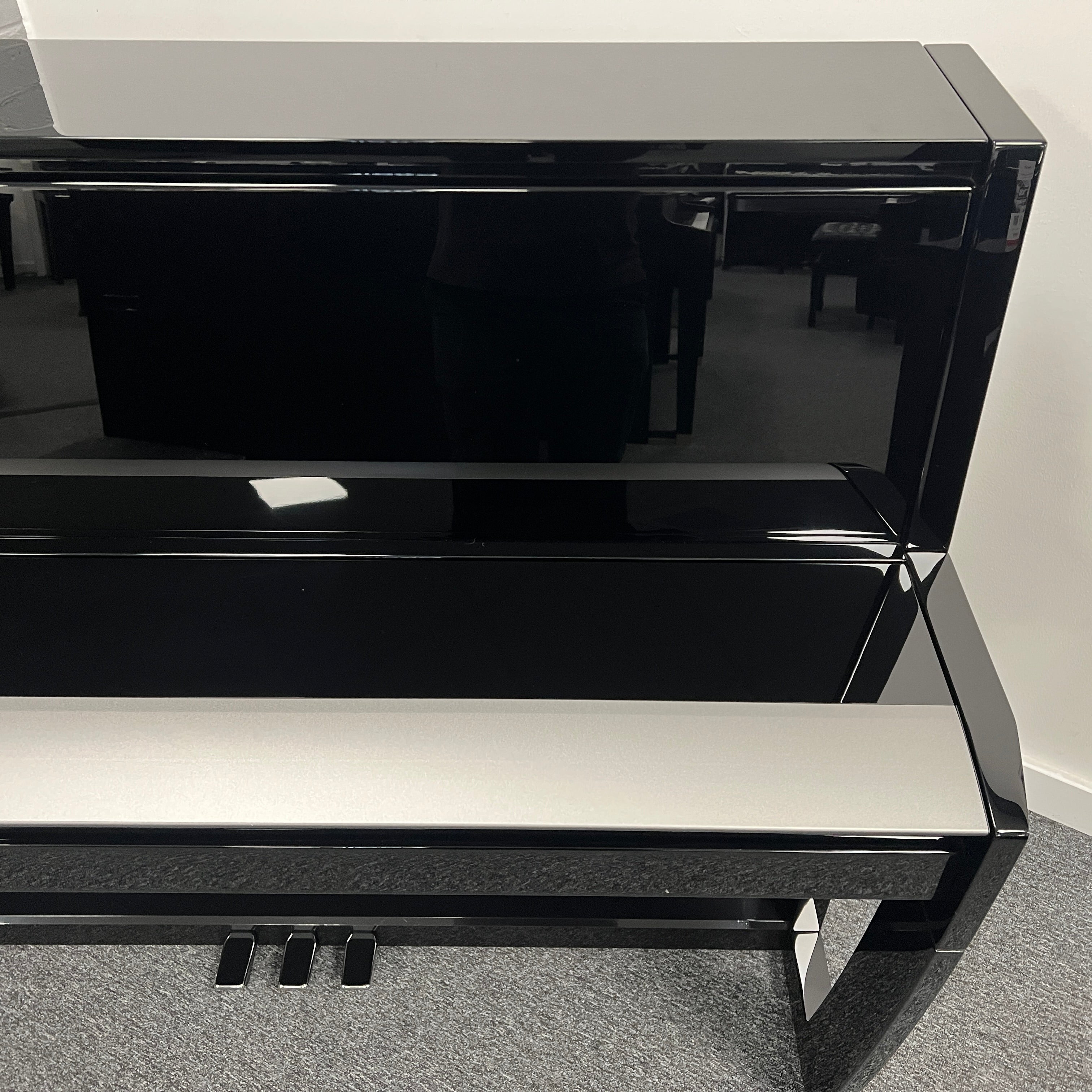 Dexibell H10V Digital Piano, Polished Black; Serial No: 124 | Ex Demo - Image 8