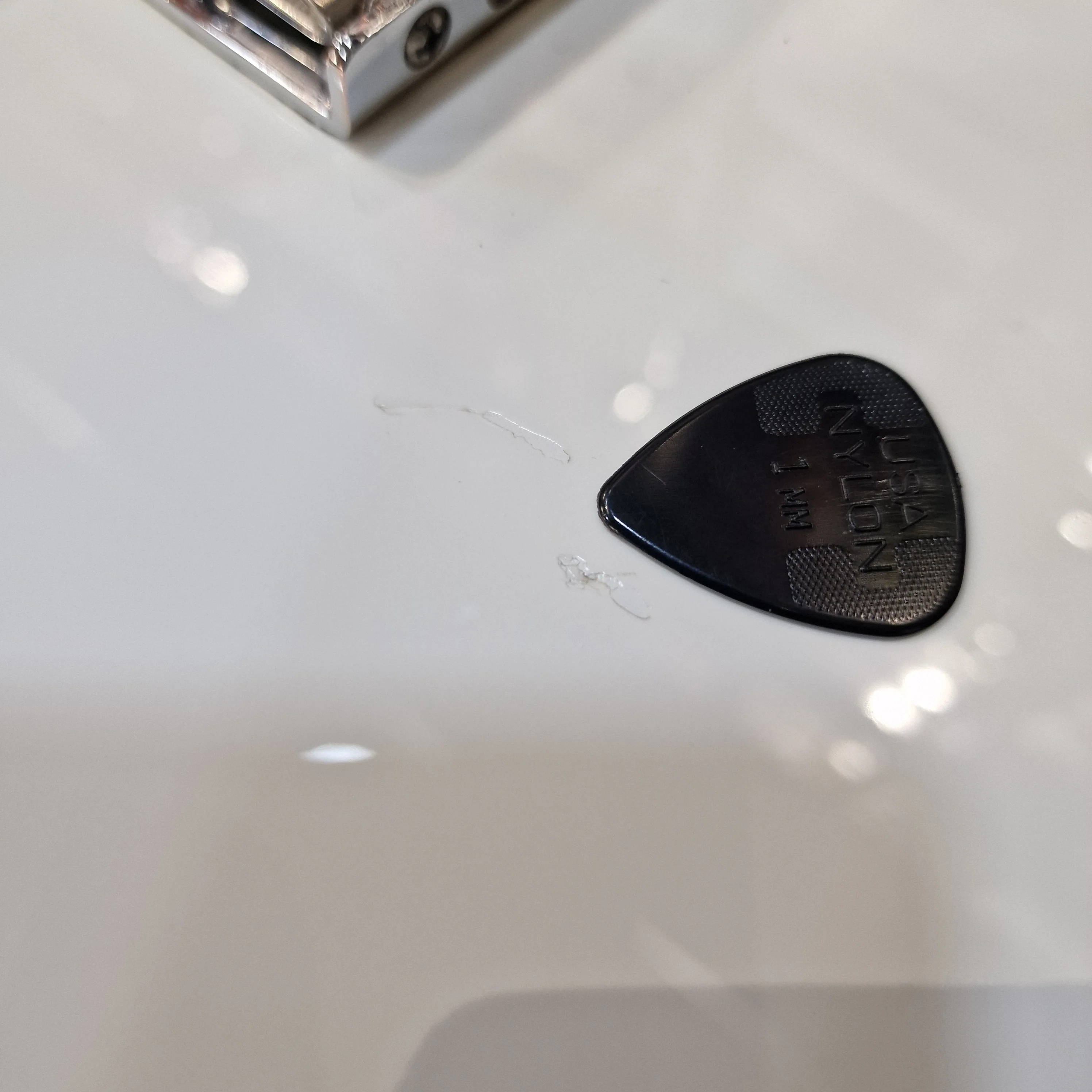 Fender Chris Shiflett Telecaster Deluxe; Arctic White: Serial Number: MX13340463 | Second Hand - Image 5