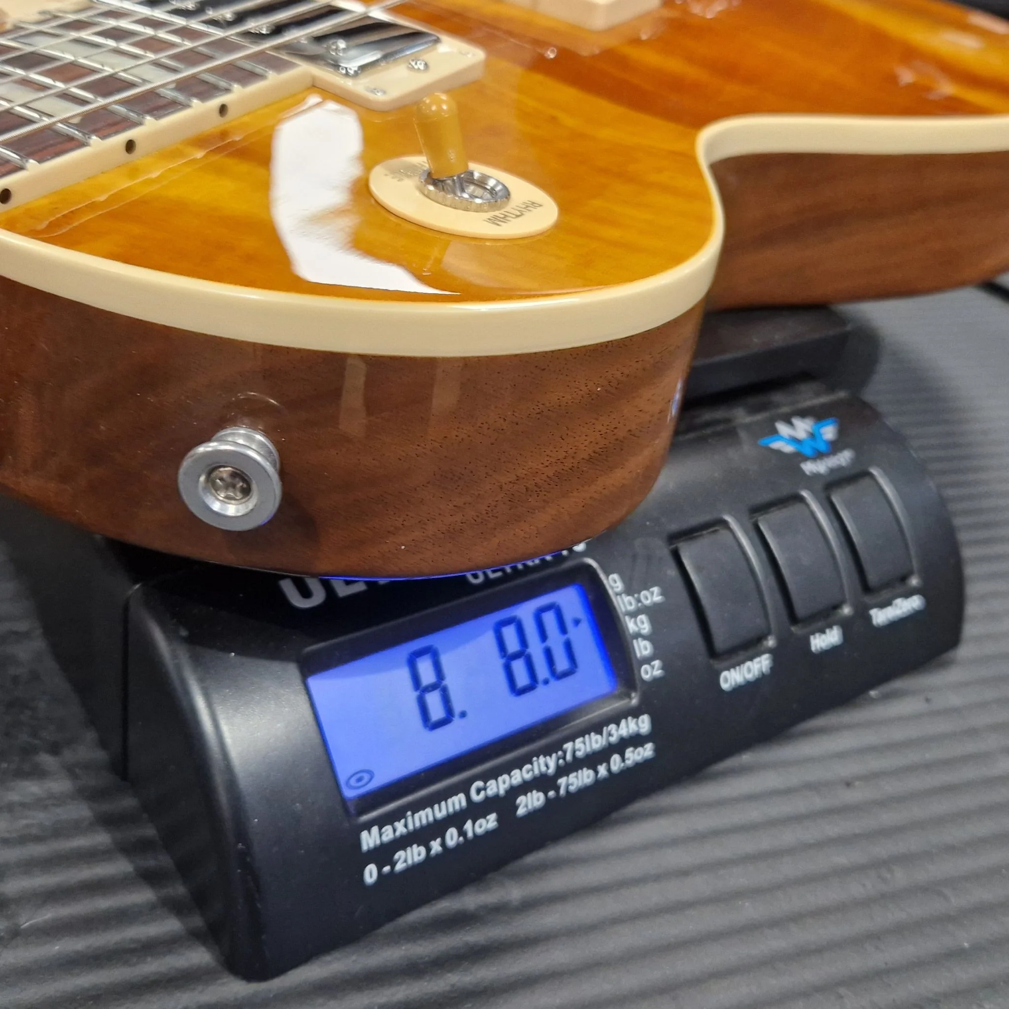 Gibson USA Les Paul Standard 50s Figured Top; Honey Amber - Image 3