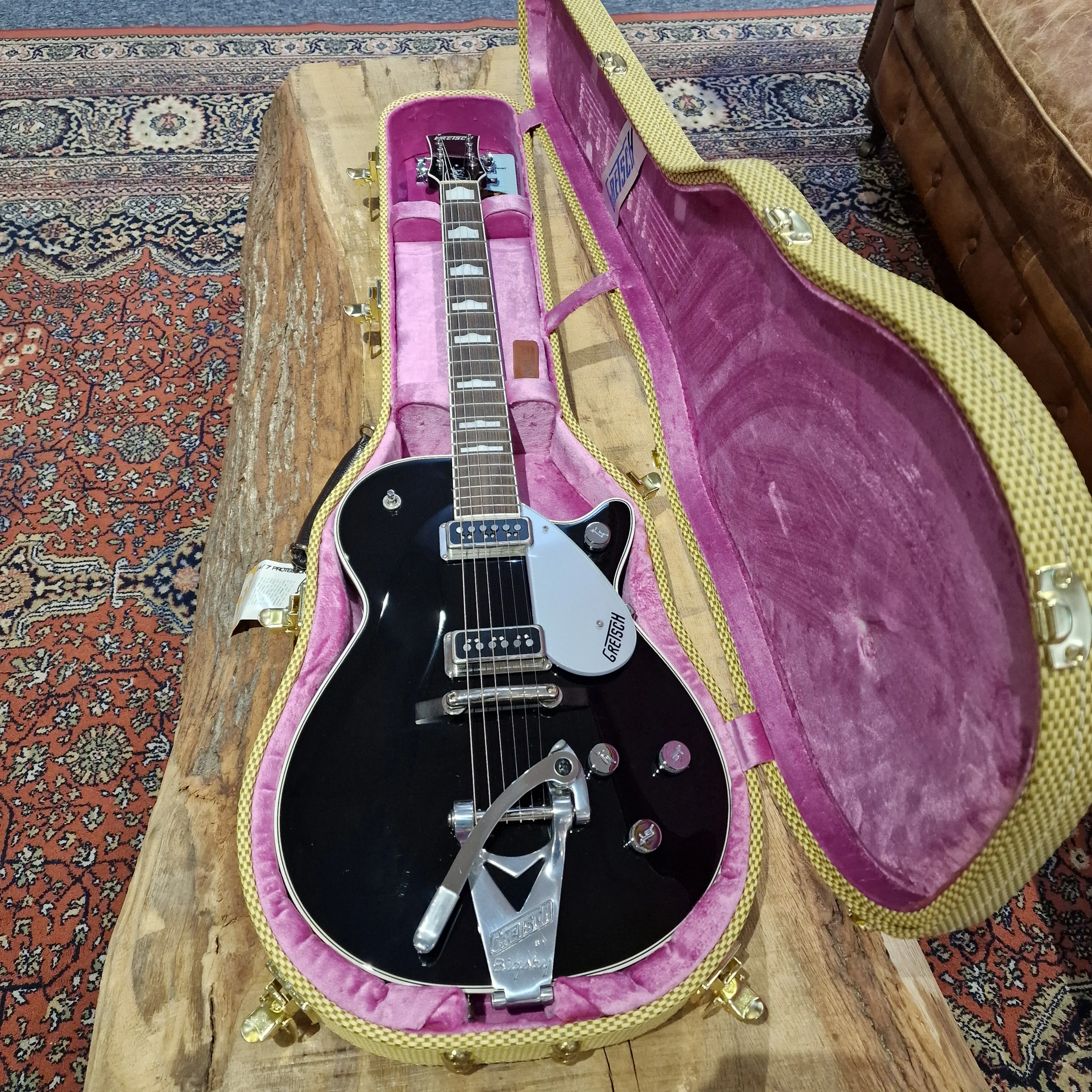 Gretsch G6128T-GH George Harrison Signature Duo Jet; Black: Serial No: JT11072811 | Second Hand - Image 8