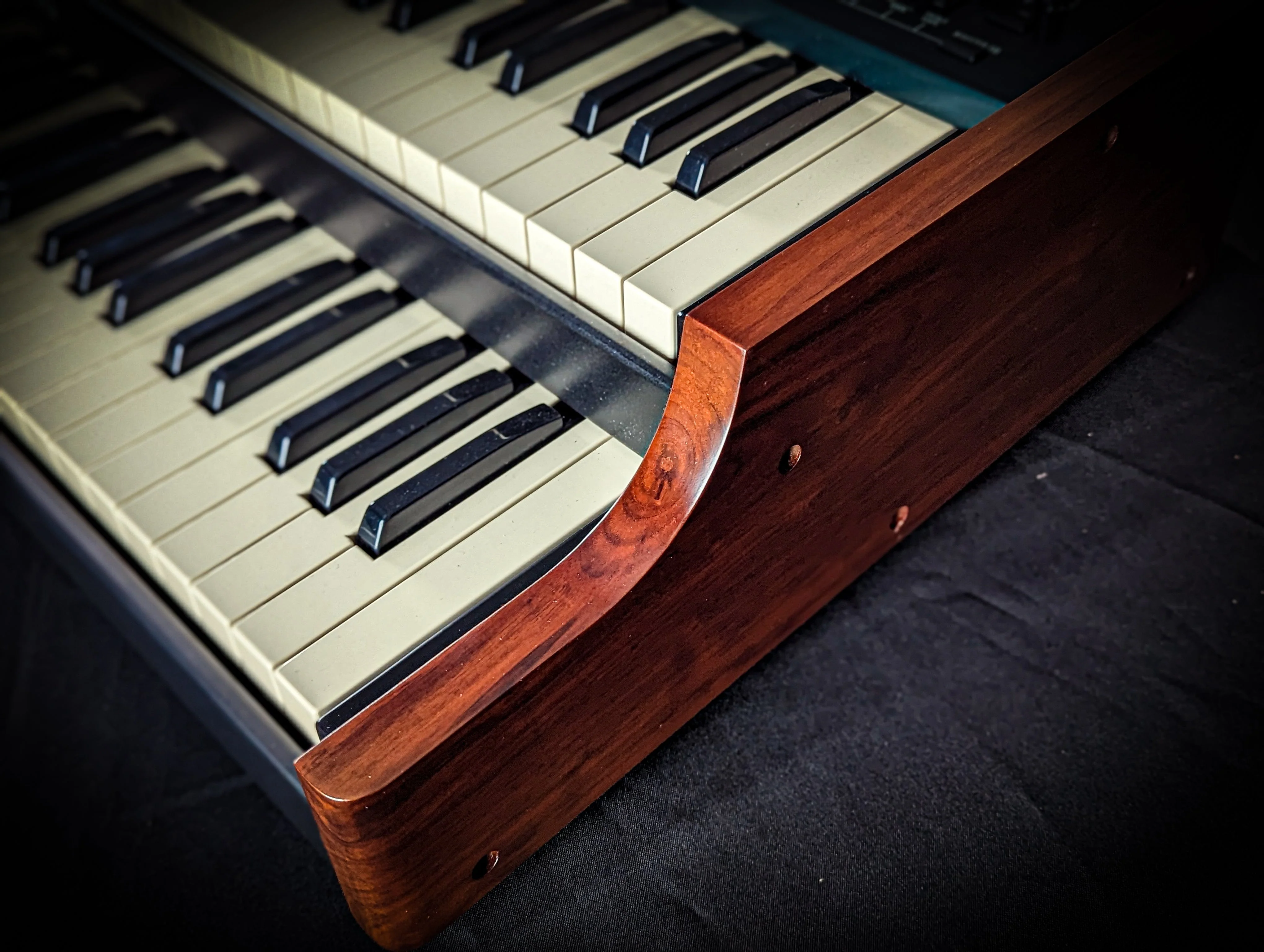 Hammond SBW-SKXPRO SKX Pro Wooden End Panels - Image 3