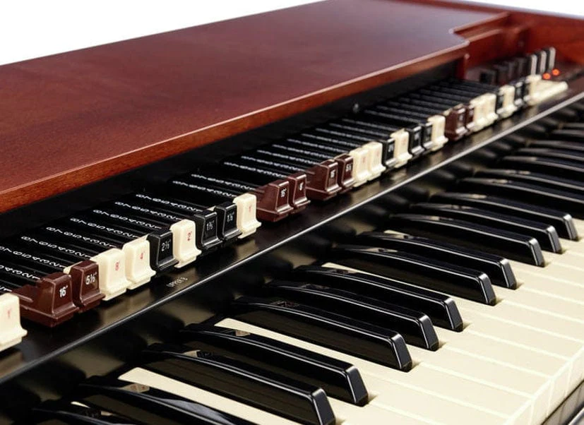 Hammond XK5 Ultimate Bundle - Image 10