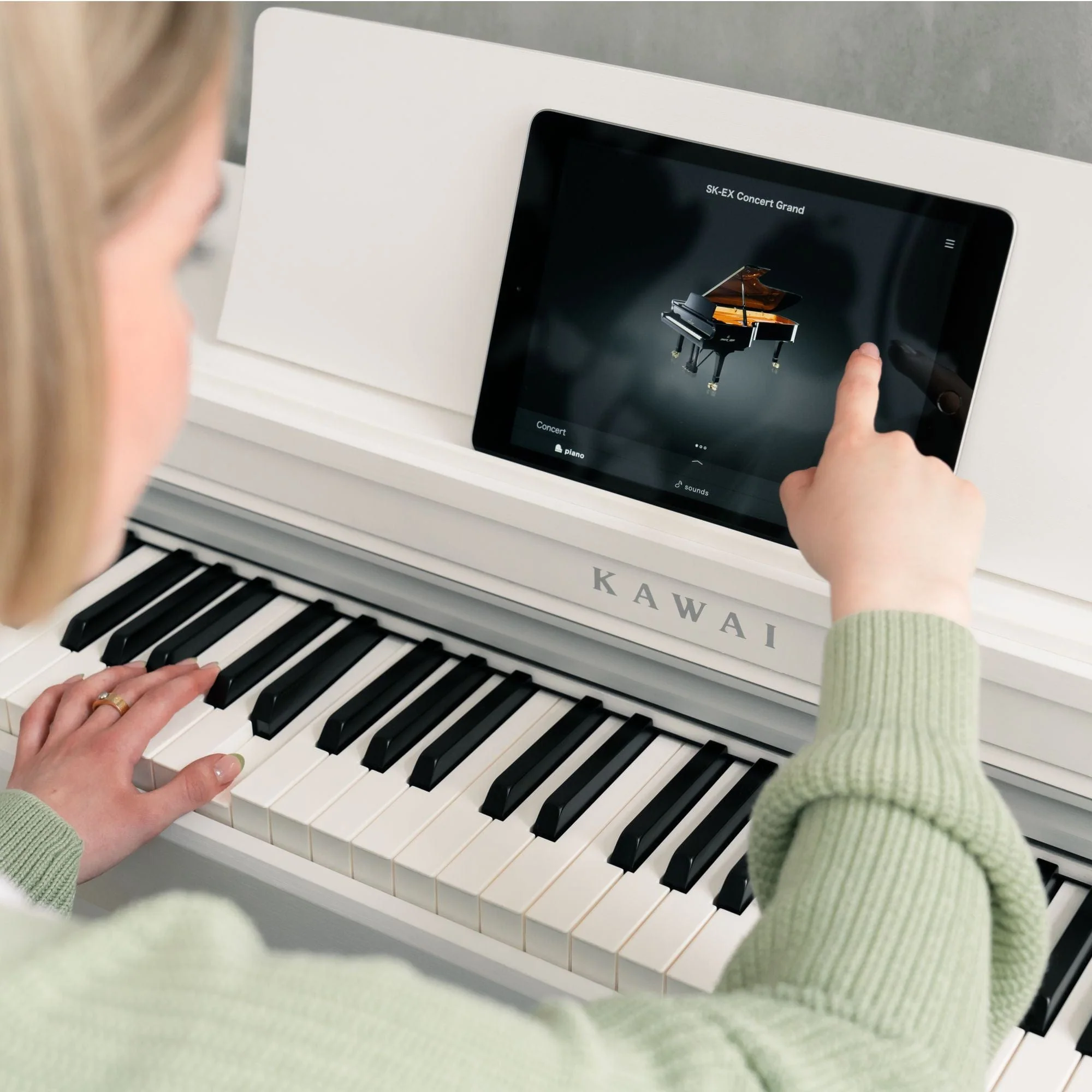 Kawai CN201 Digital Piano; Satin White - Image 3