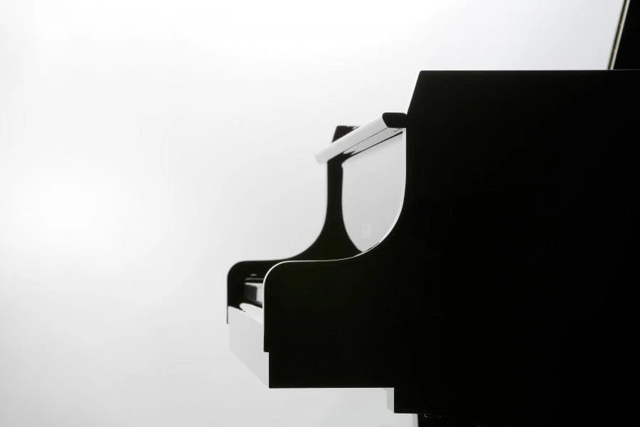 Kawai GL10 153cm Grand Piano; Polished Mahogany - Image 11