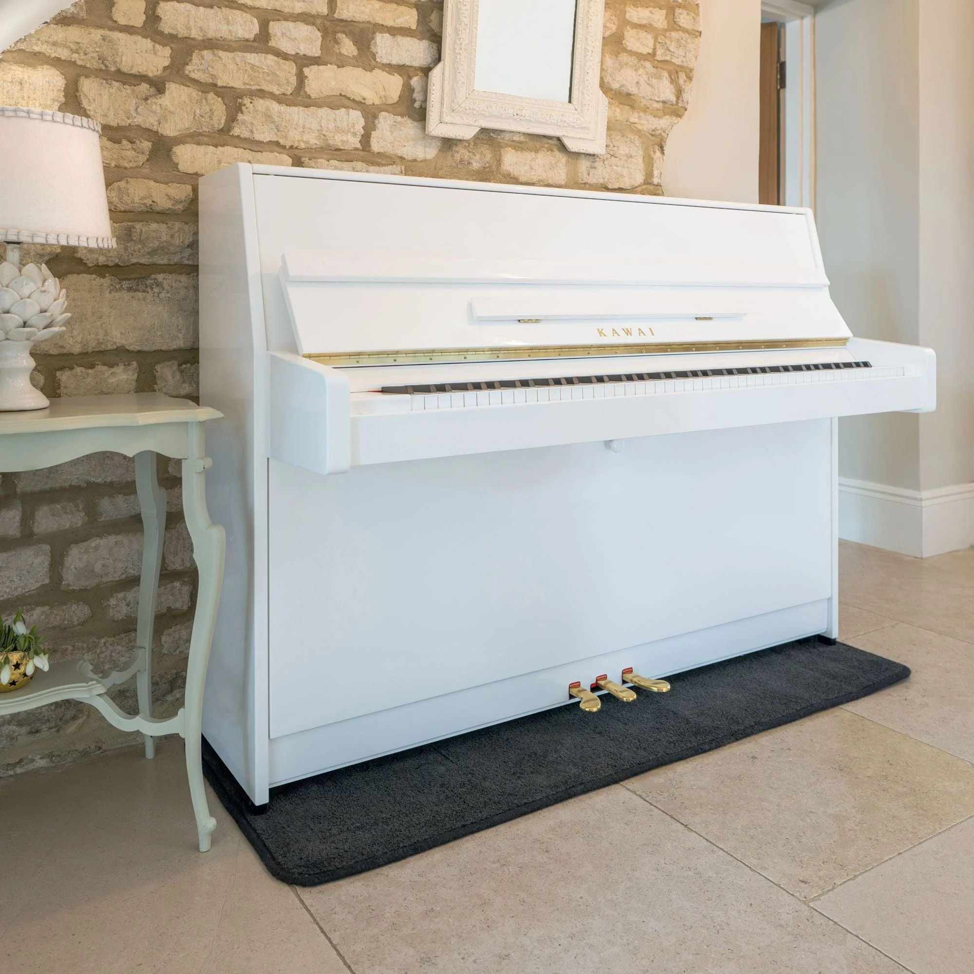 Kawai K15E Upright Piano; Snow White Polished - Image 3