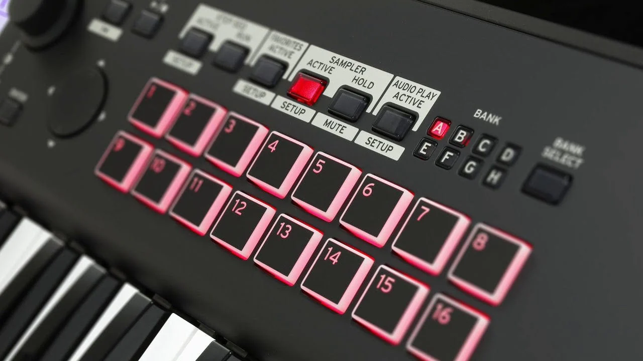 Korg Kross 2 88 Key Synthesizer Workstation; Matt Black - Image 5