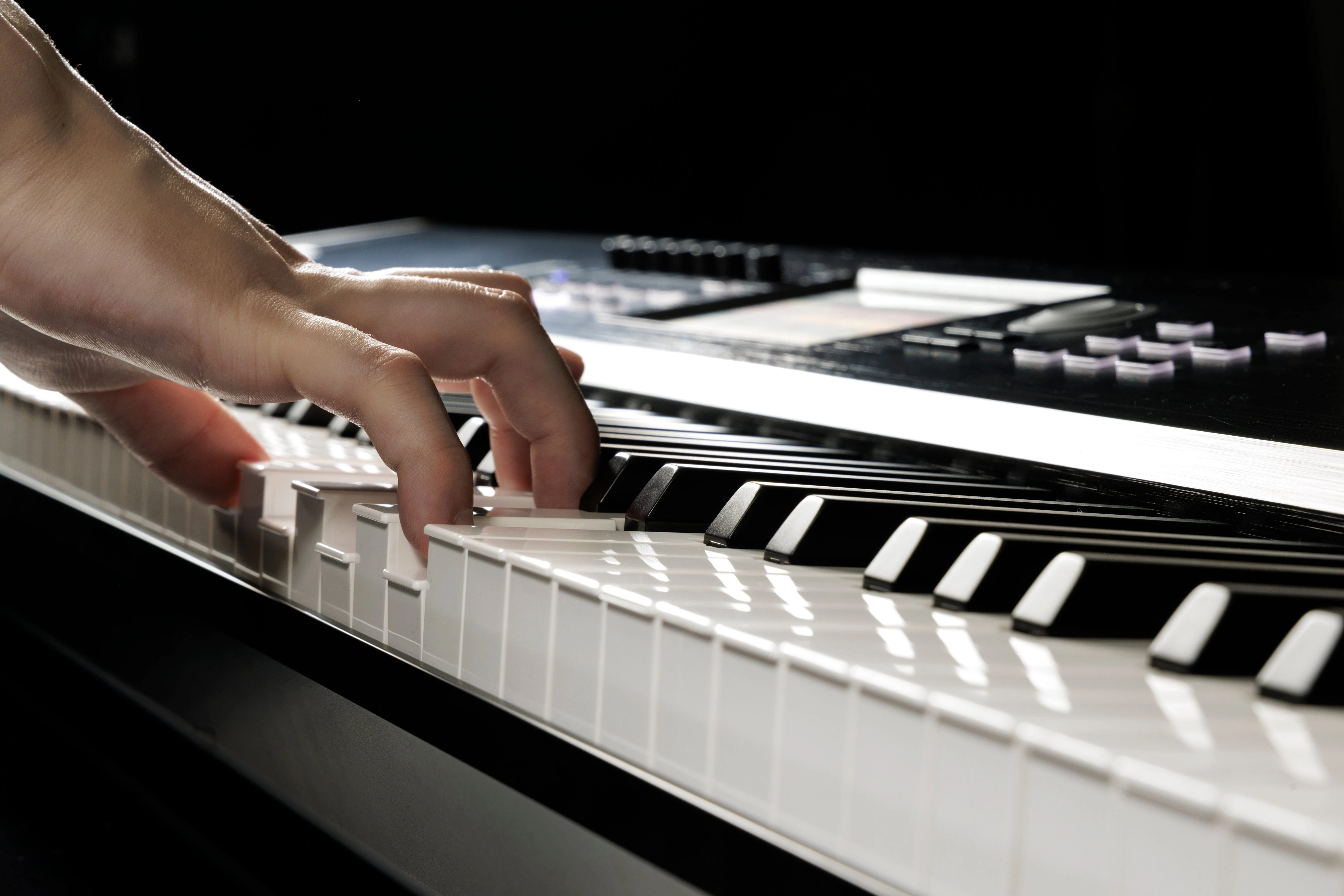 Korg Nautilus AT 61 Music Workstation with Aftertouch - Image 9