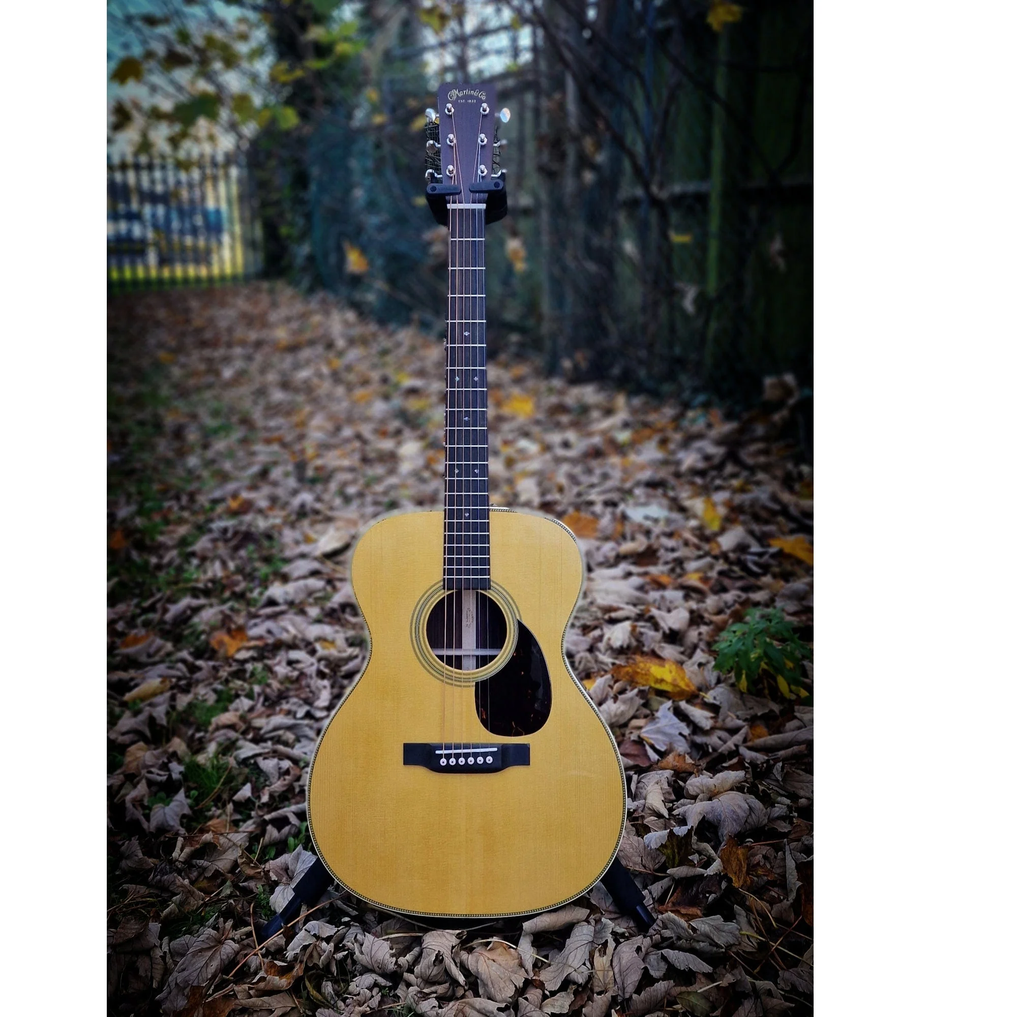 Martin OM-28 Standard Series Acoustic Guitar inc Case - Image 7