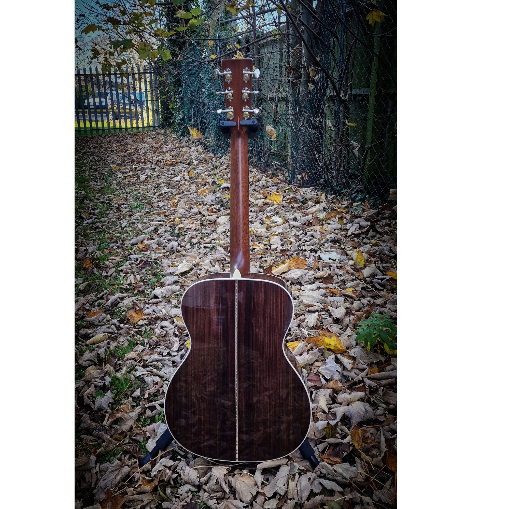 Martin OM-28 Standard Series Acoustic Guitar inc Case - Image 8