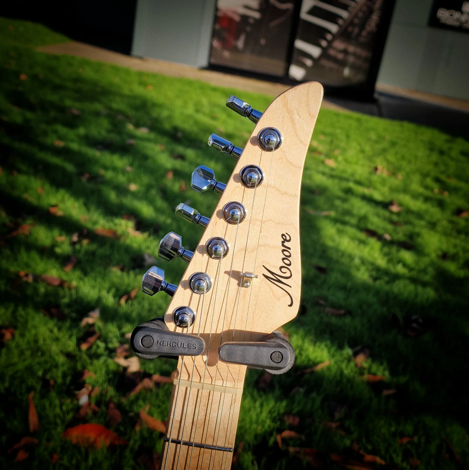Moore Guitars Samuel; ‘FP’ Natural #010 - Image 3