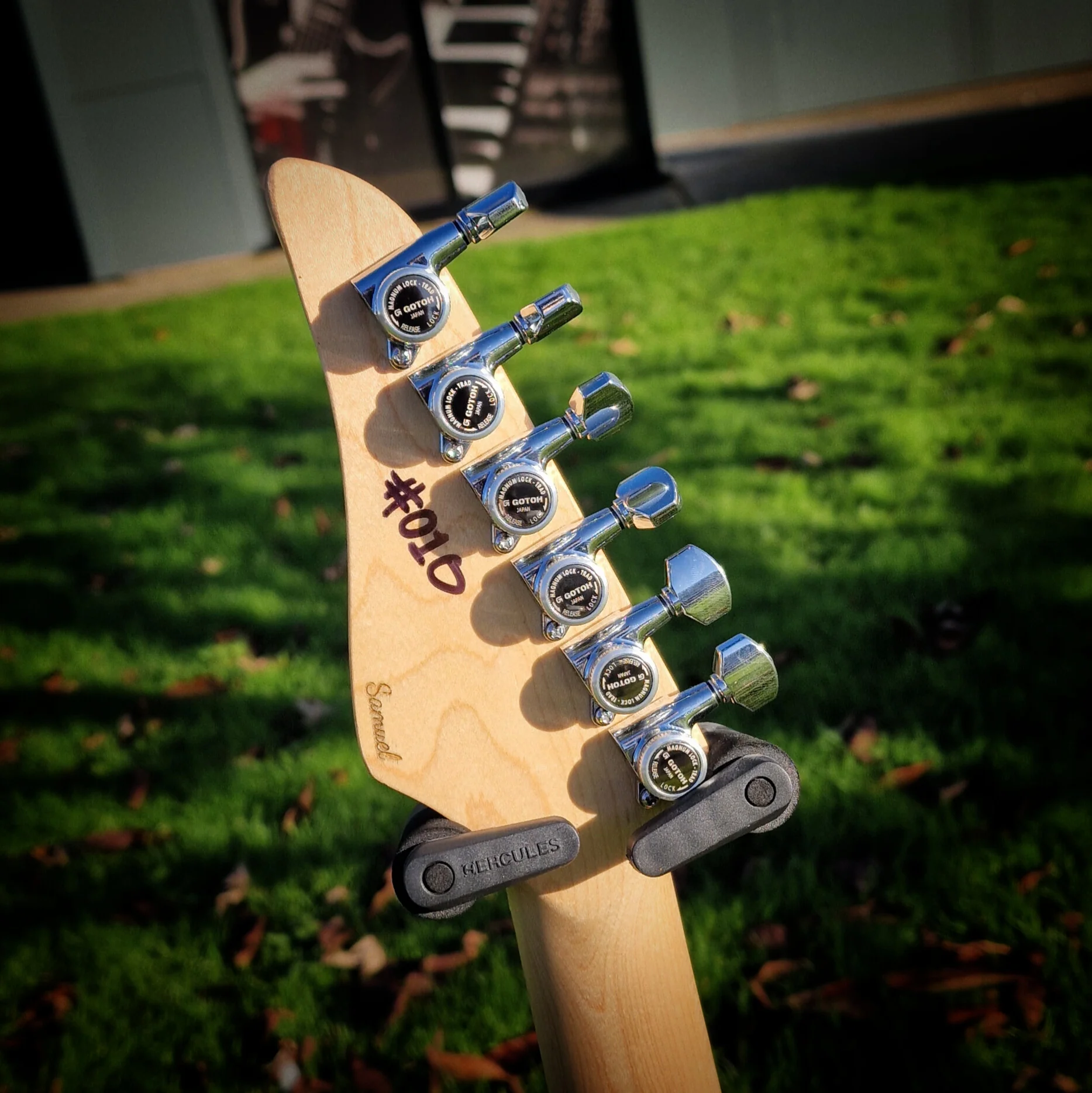 Moore Guitars Samuel; ‘FP’ Natural #010 - Image 4
