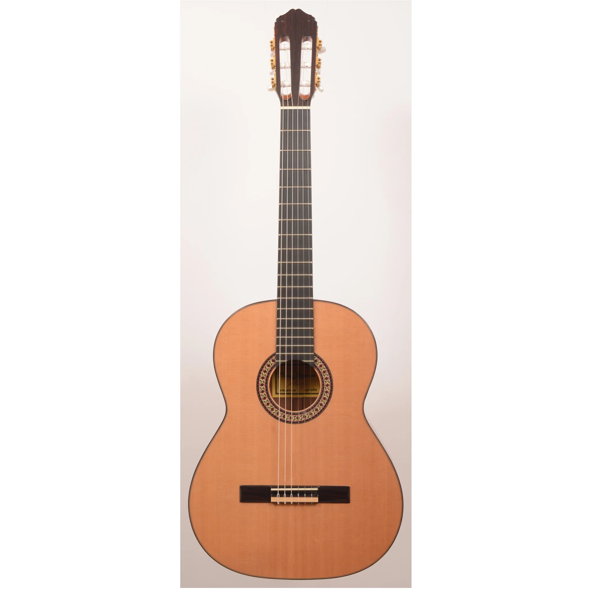 Raimundo 136 Classical Guitar - Image 2