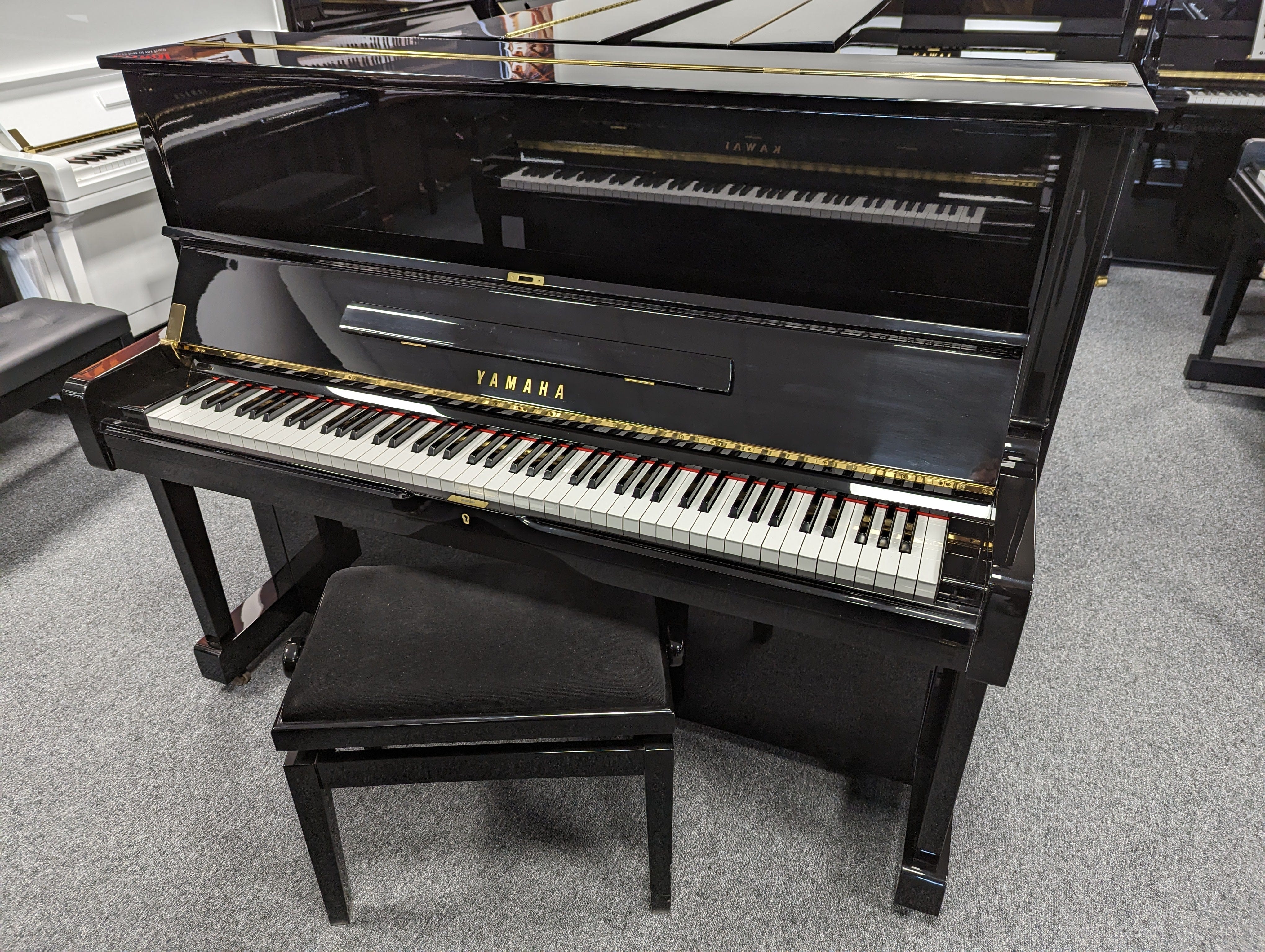 Yamaha U1 Upright Piano; Ser No M3315275 | Reconditioned As New - Image 4