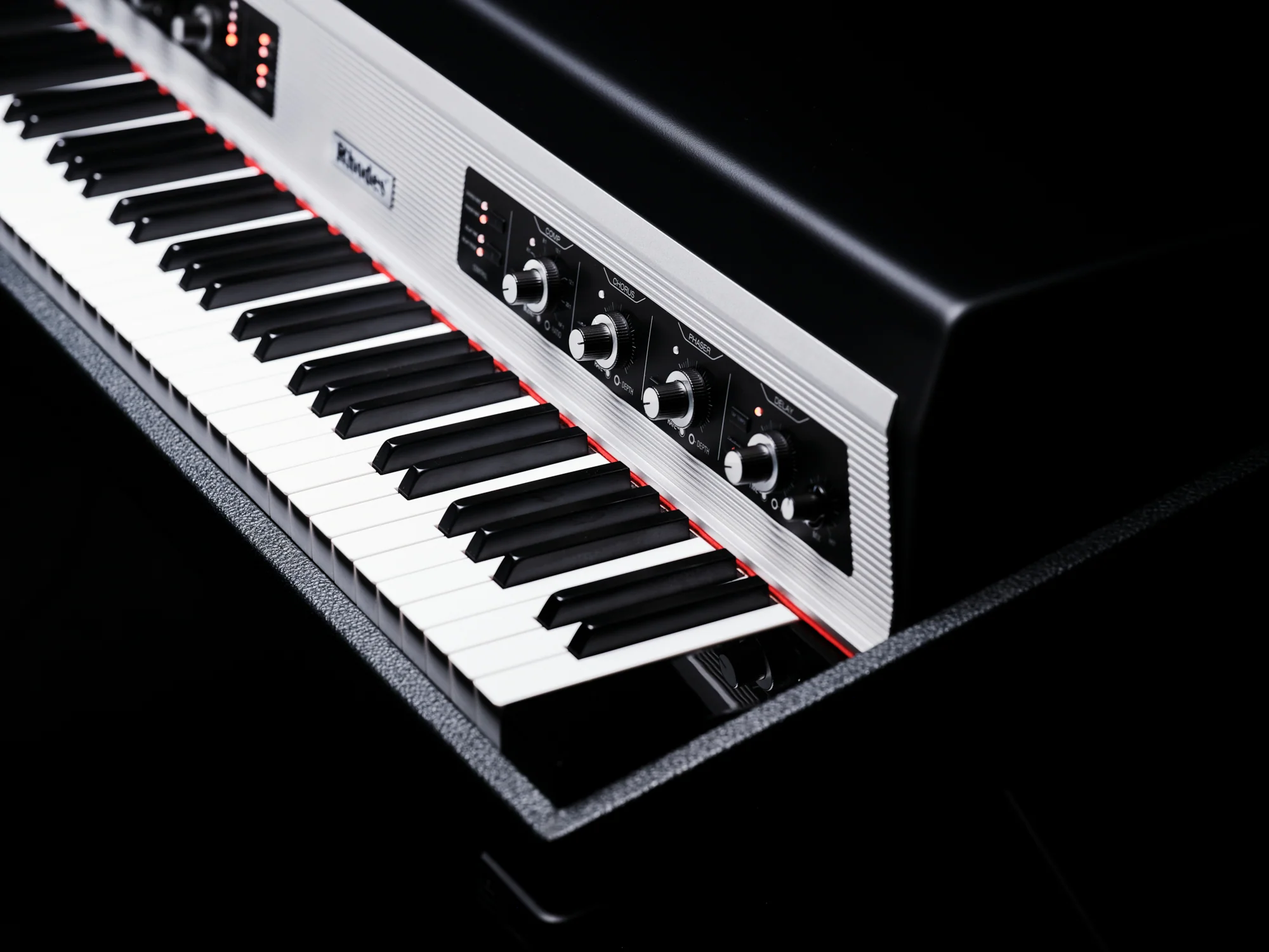Rhodes MK8 Classic Electric Piano Incl Stand - Image 17
