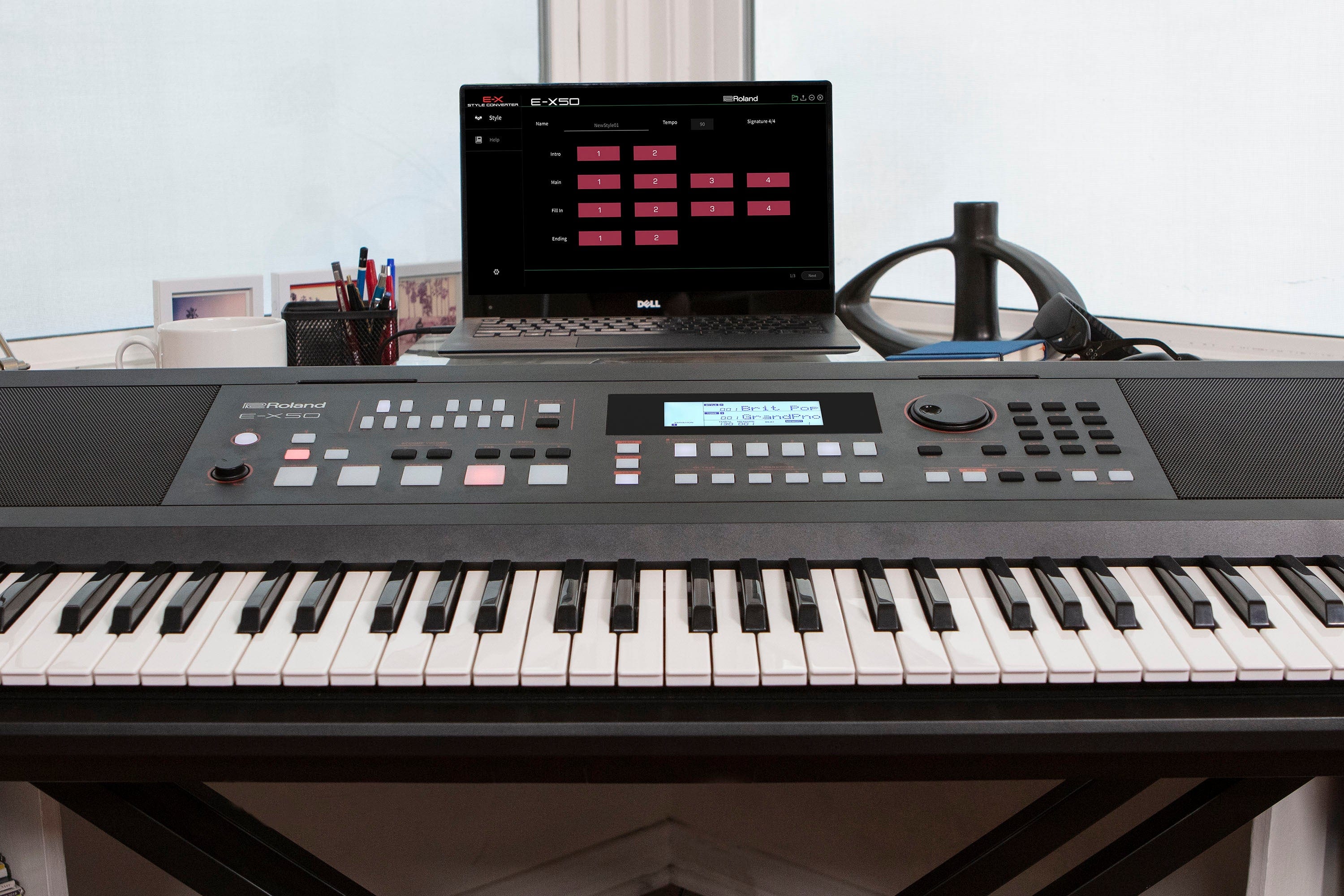 Roland E-X50 Entertainment Keyboard - Image 20