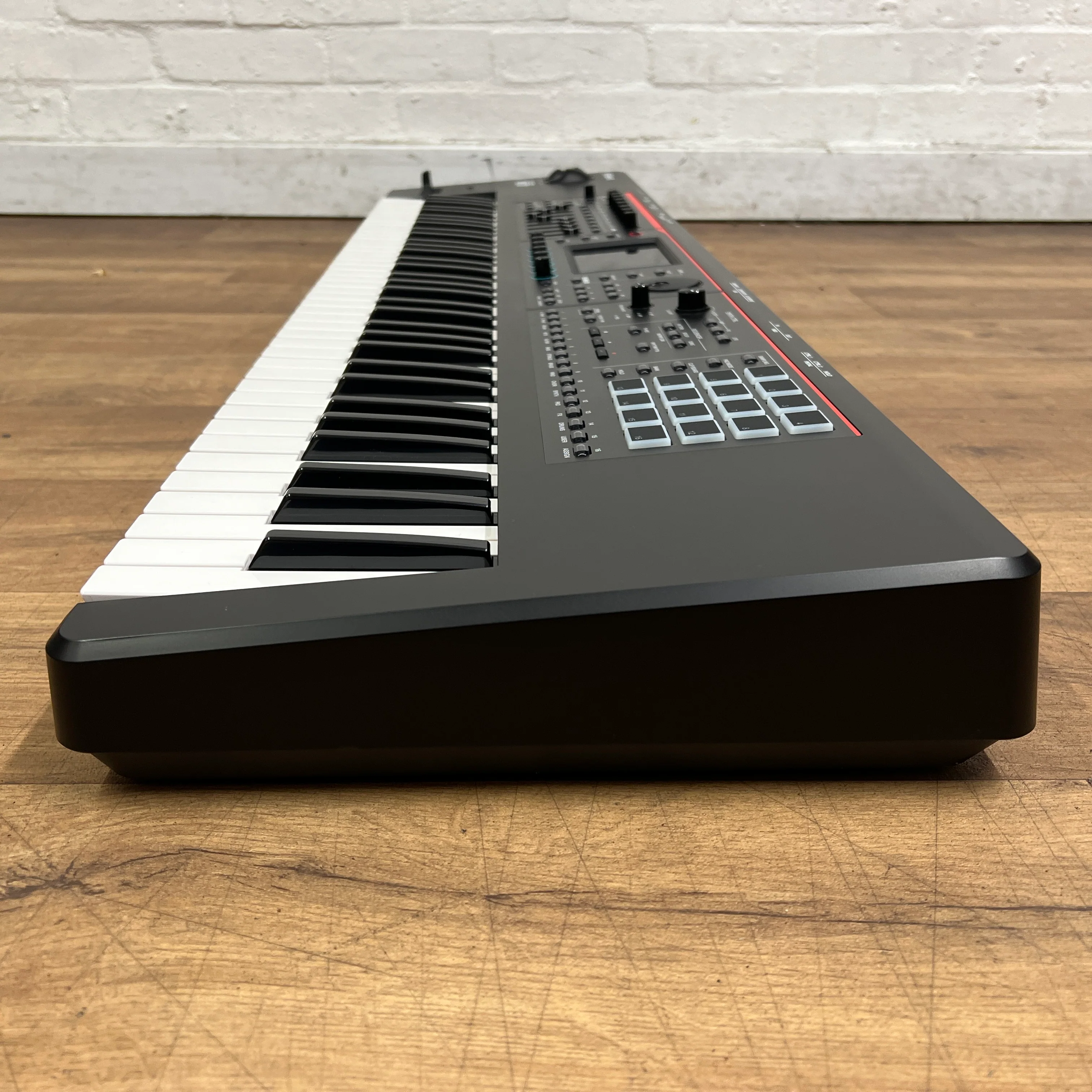 Roland Fantom 07 Keyboard; Serial No: Z7Q4962 | Second Hand - Image 9