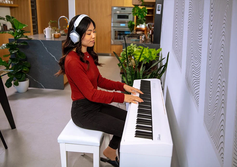 Roland FP30X White Digital Piano Home Package - Image 3