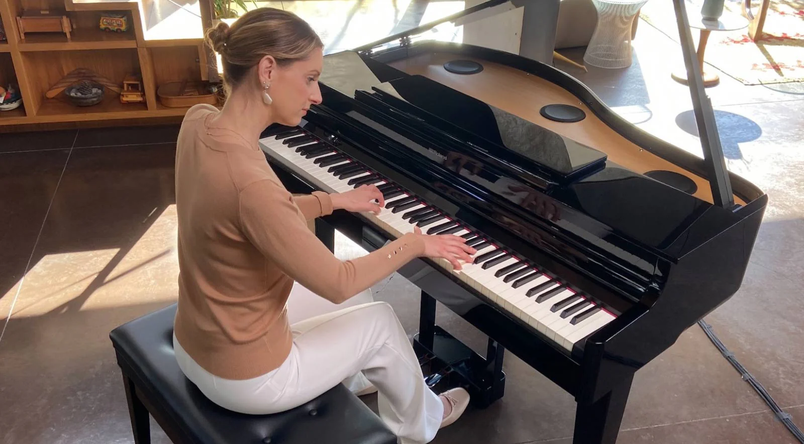 Roland GP6 Digital Grand Piano; Polished White - Image 12