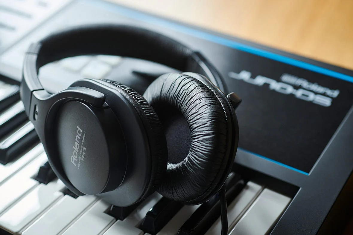 Roland RH5 Headphones - Image 4