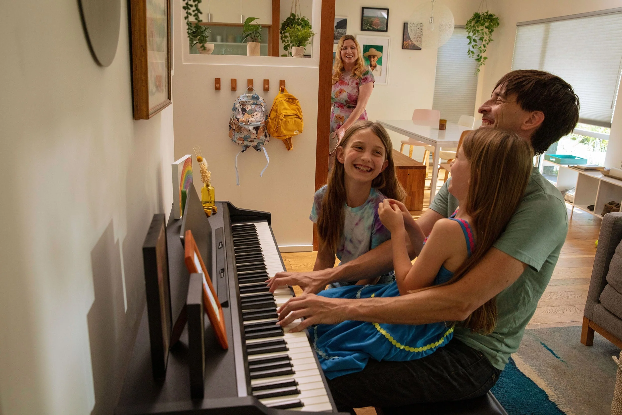 Roland RP107 Digital Piano; Black - Image 15