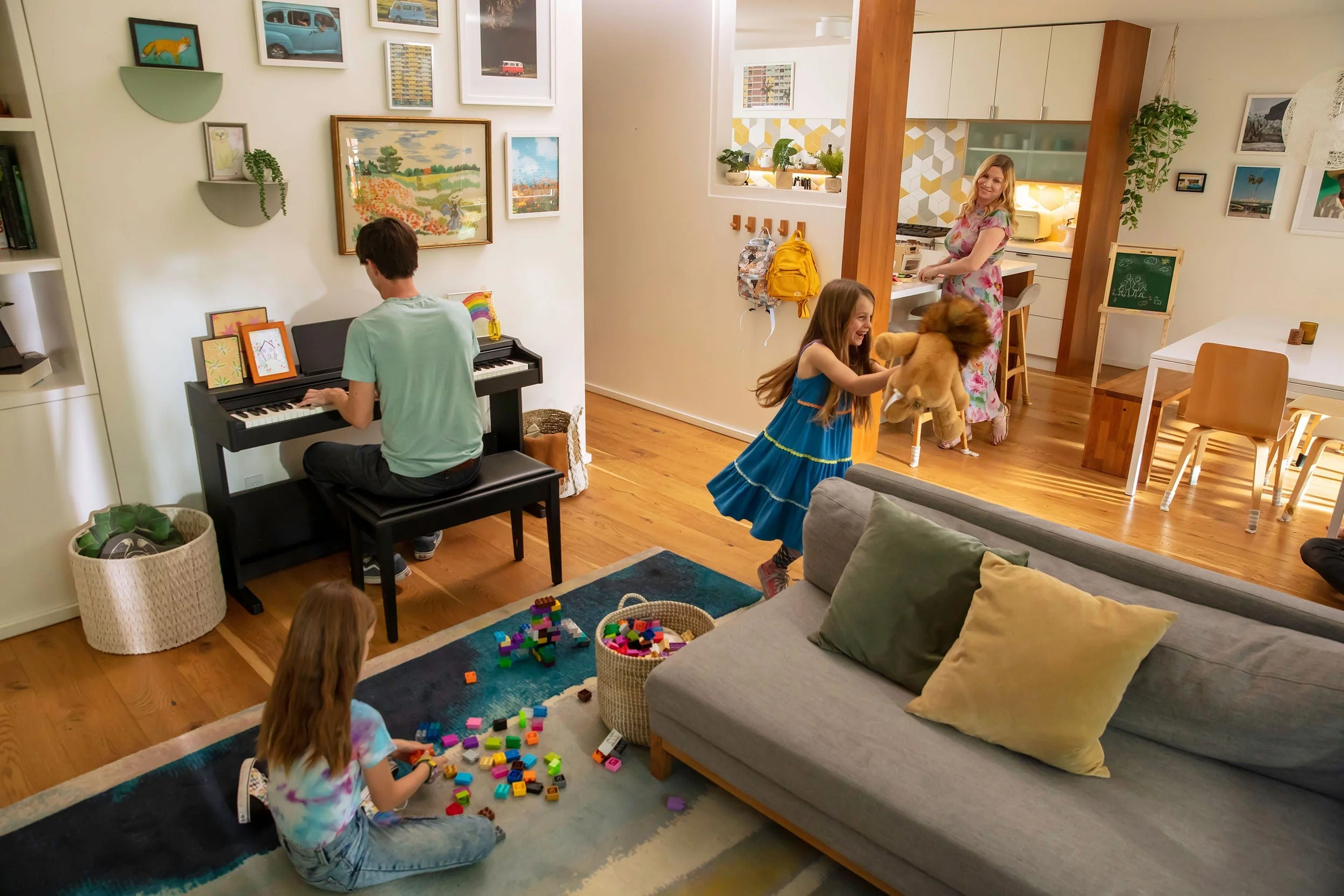 Roland RP107 Digital Piano; Black - Image 3