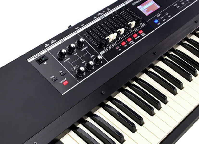 Roland VR730 73 Note V-Combo Keyboard - Image 8