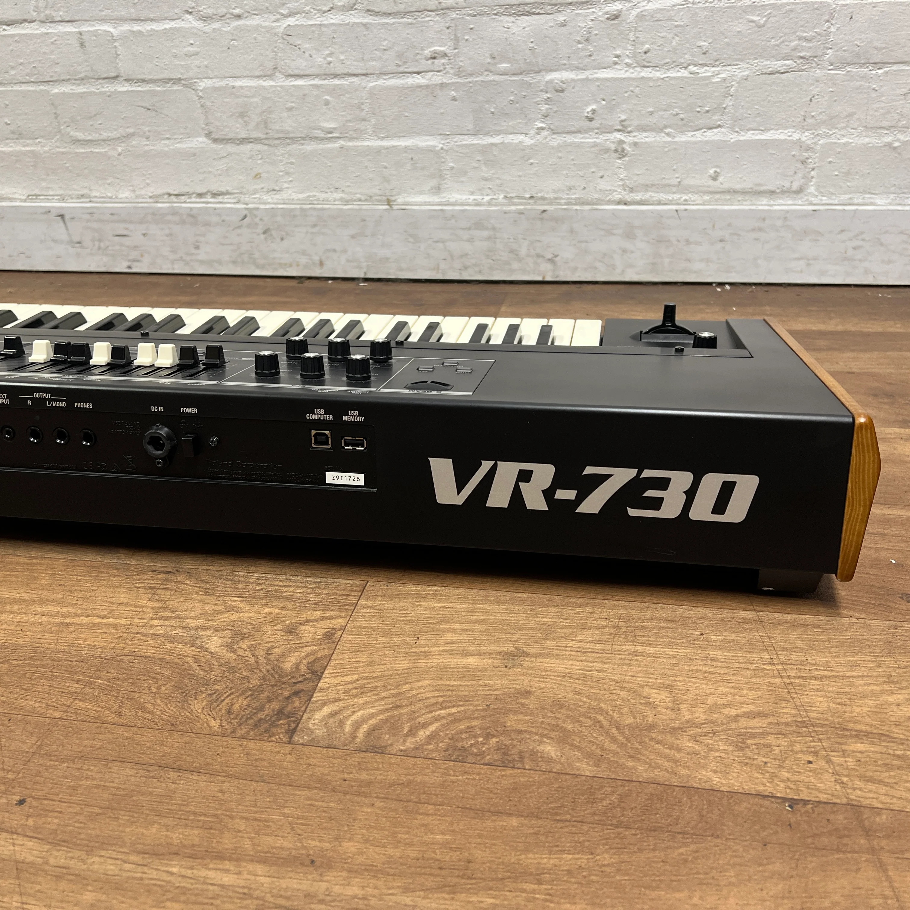 Roland VR730 73 Note V-Combo Keyboard; Serial No: Z9I1728 | Second Hand - Image 11