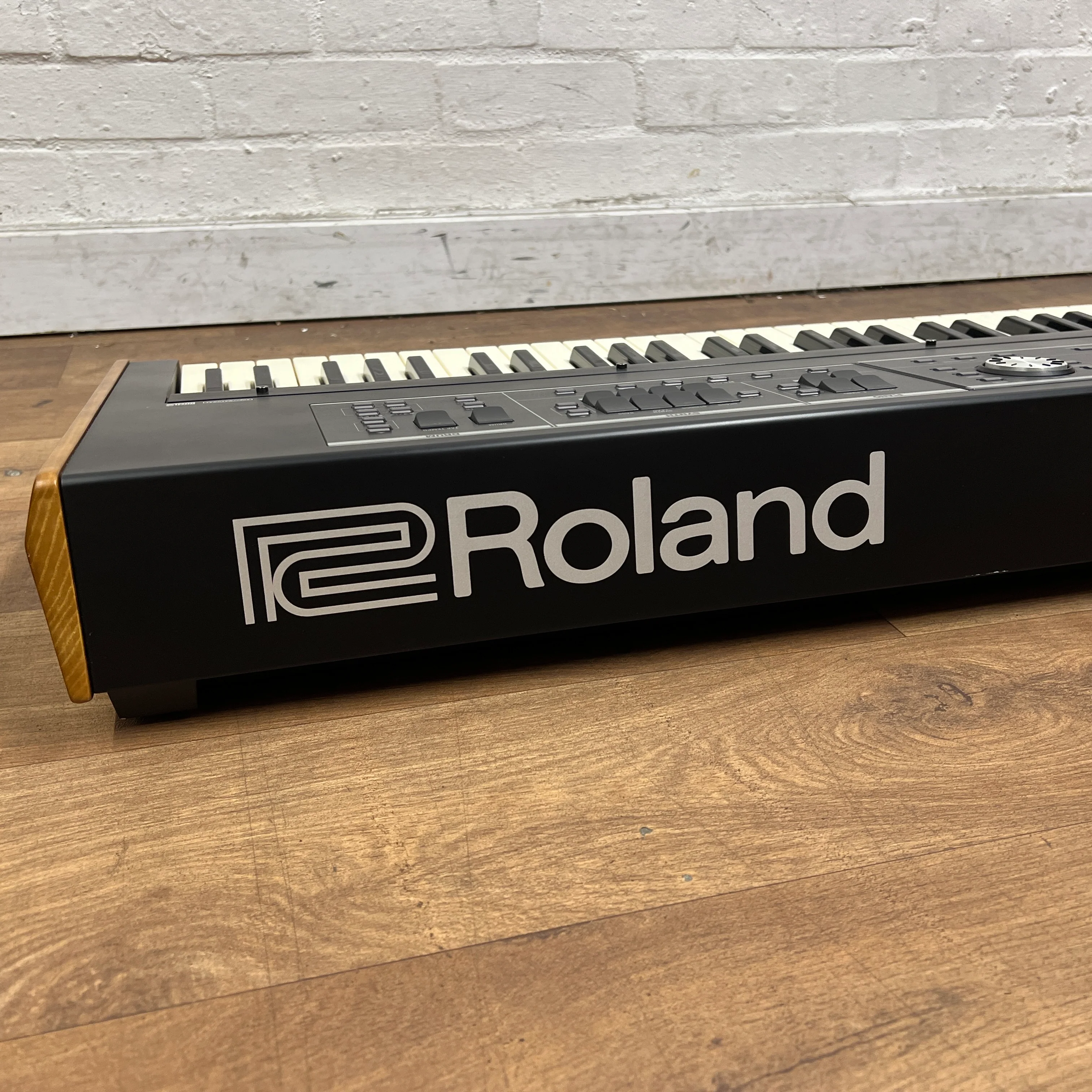 Roland VR730 73 Note V-Combo Keyboard; Serial No: Z9I1728 | Second Hand - Image 9