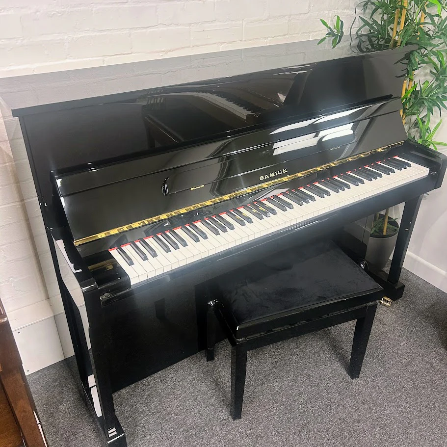 Samick CV115 Upright Piano in Polished Ebony: Serial No: 27230 | Second Hand - Image 4