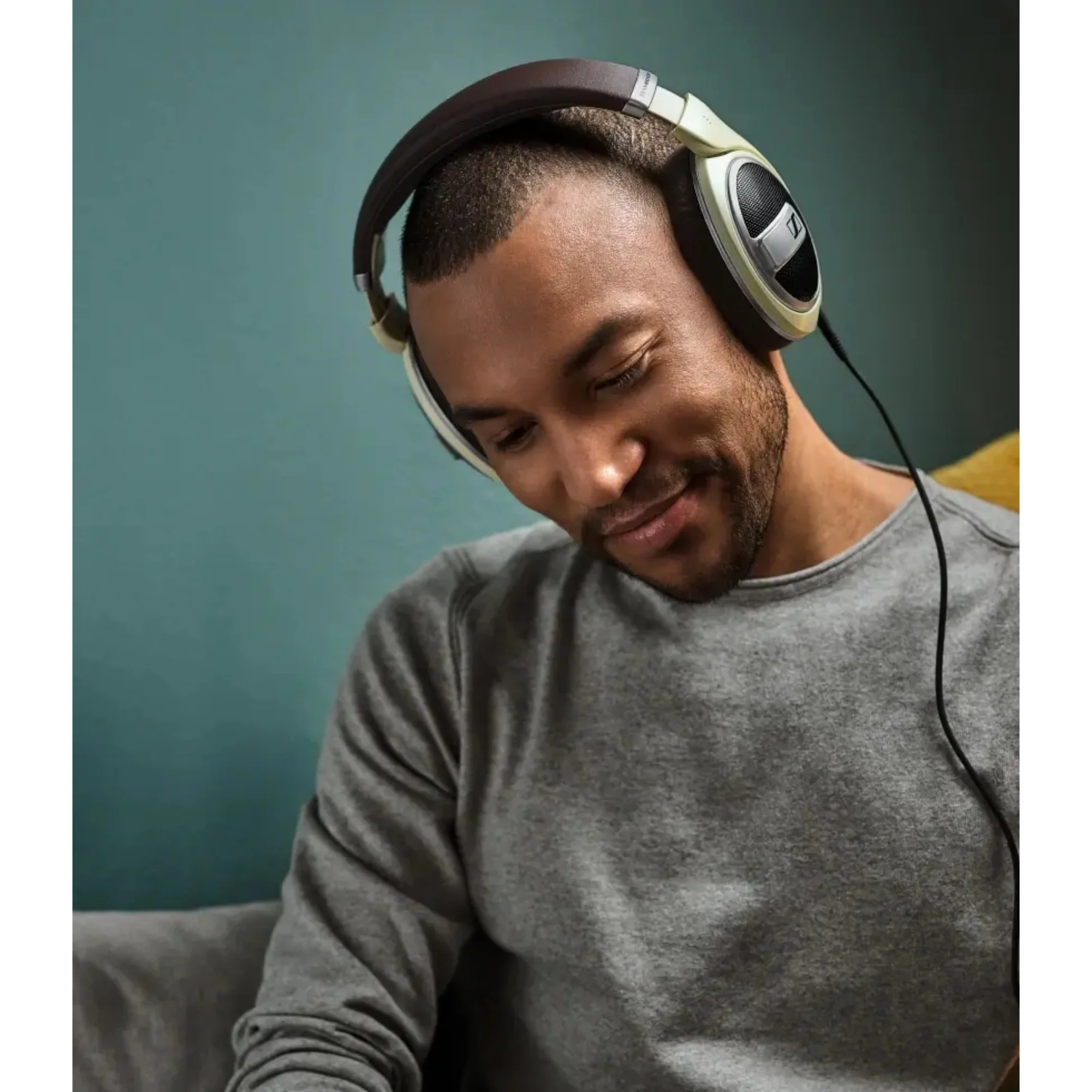 Sennheiser HD-599 Around-Ear Open Back Headphones - Ivory - Image 3