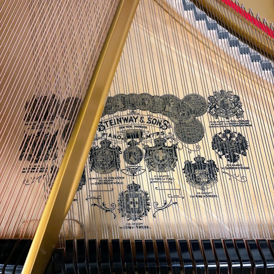 Steinway Model O Grand Piano in Polished Ebony; Serial No: 129017 | Reconditioned - Image 9