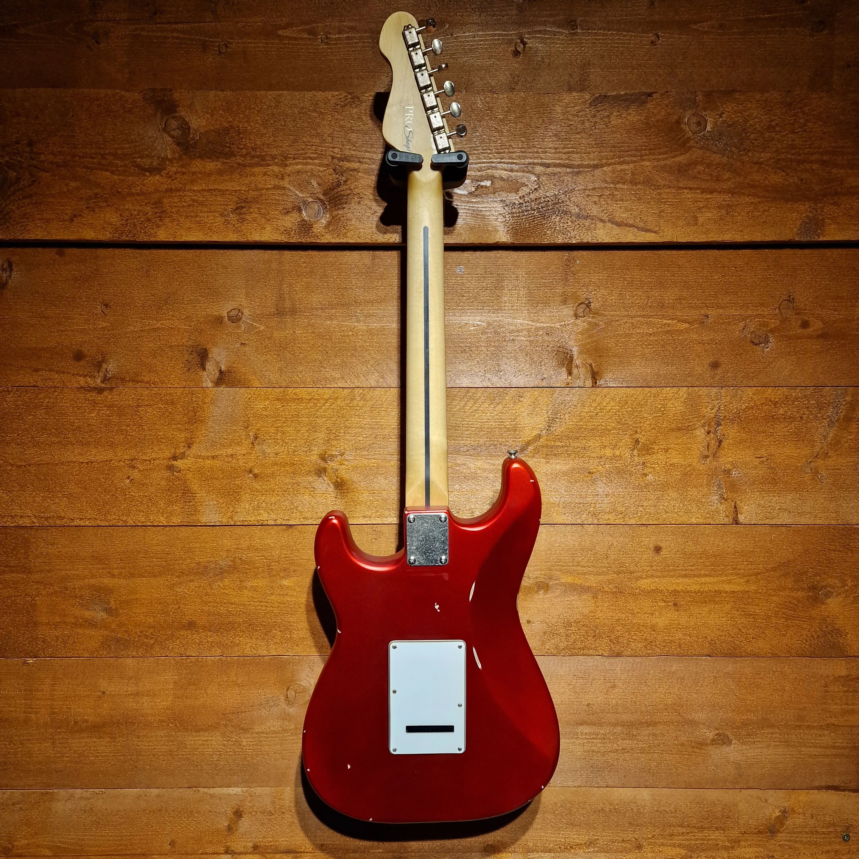 Vintage V6 ProShop Custom Build Lightly Distressed; Matt Candy Apple Red: Serial No: 121121367 | Second Hand - Image 4