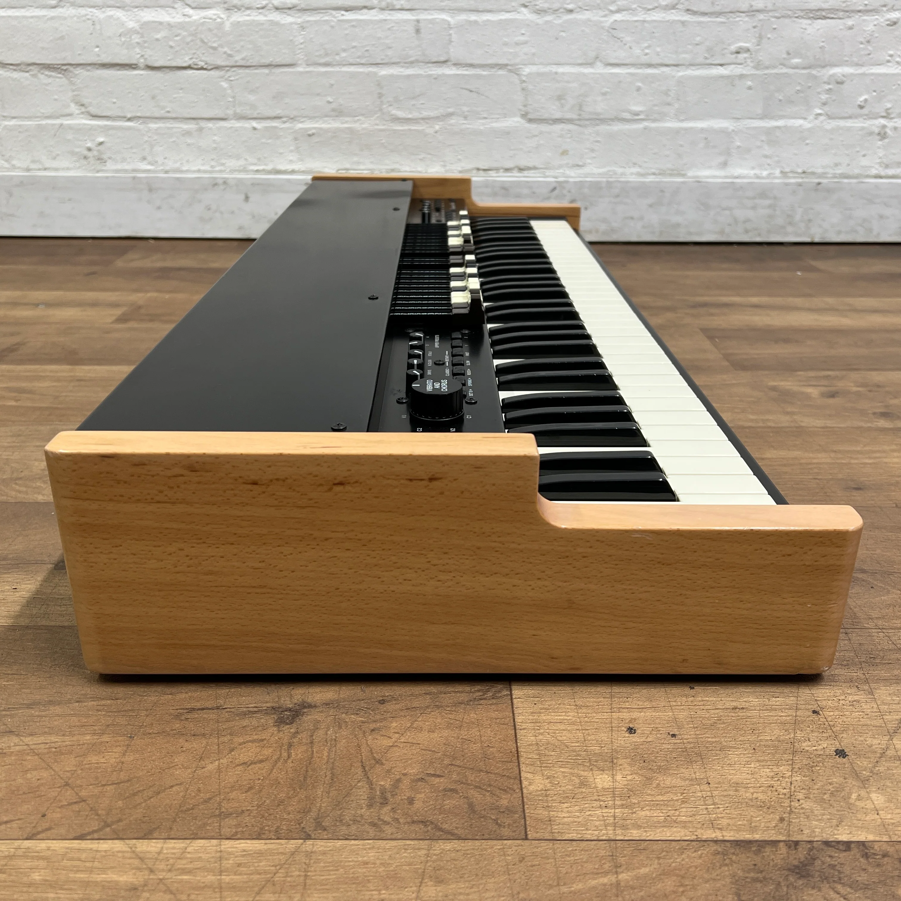 Viscount Legend Solo Keyboard Organ; Serial No: 2049988 | Second Hand - Image 5