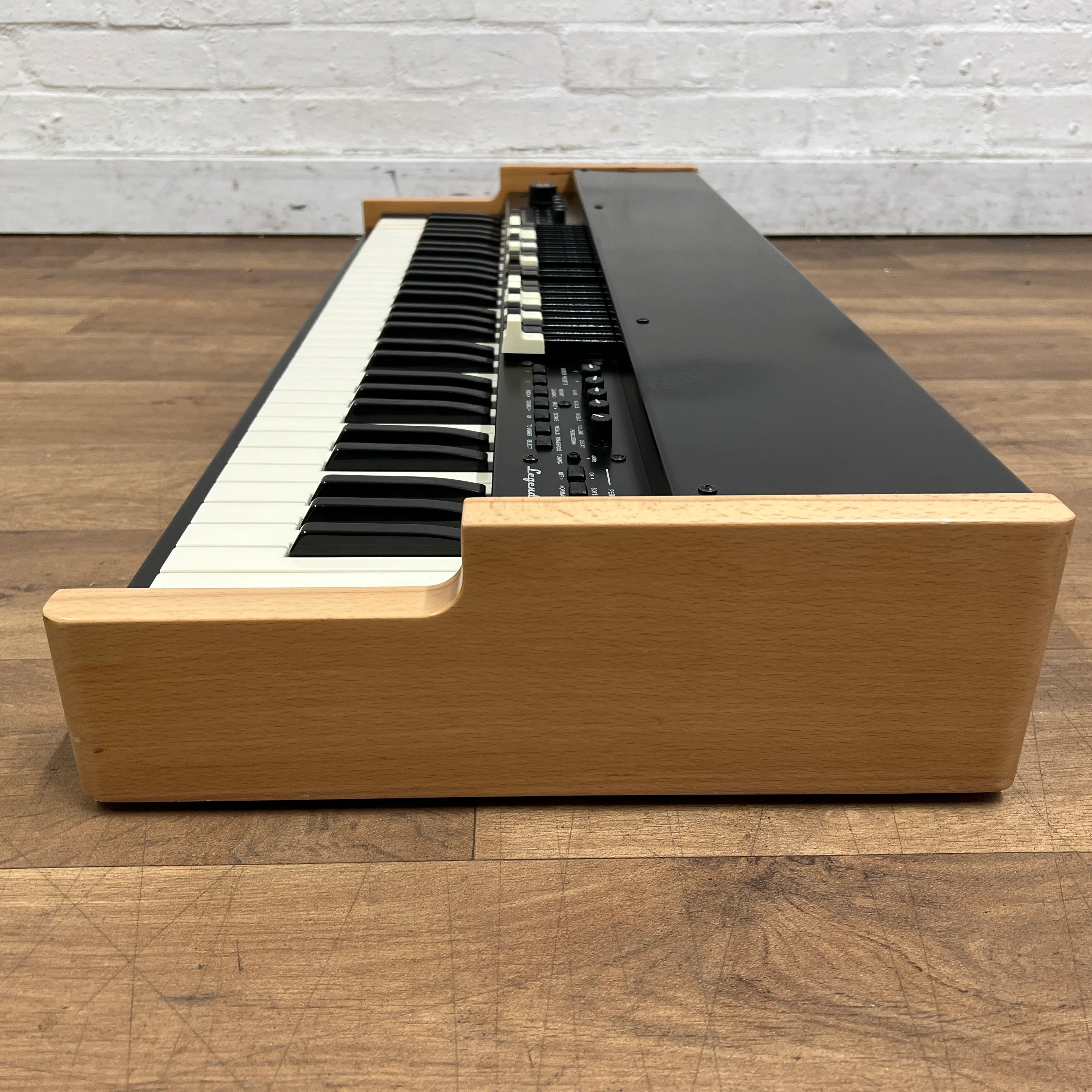 Viscount Legend Solo Keyboard Organ; Serial No: 2049988 | Second Hand - Image 6