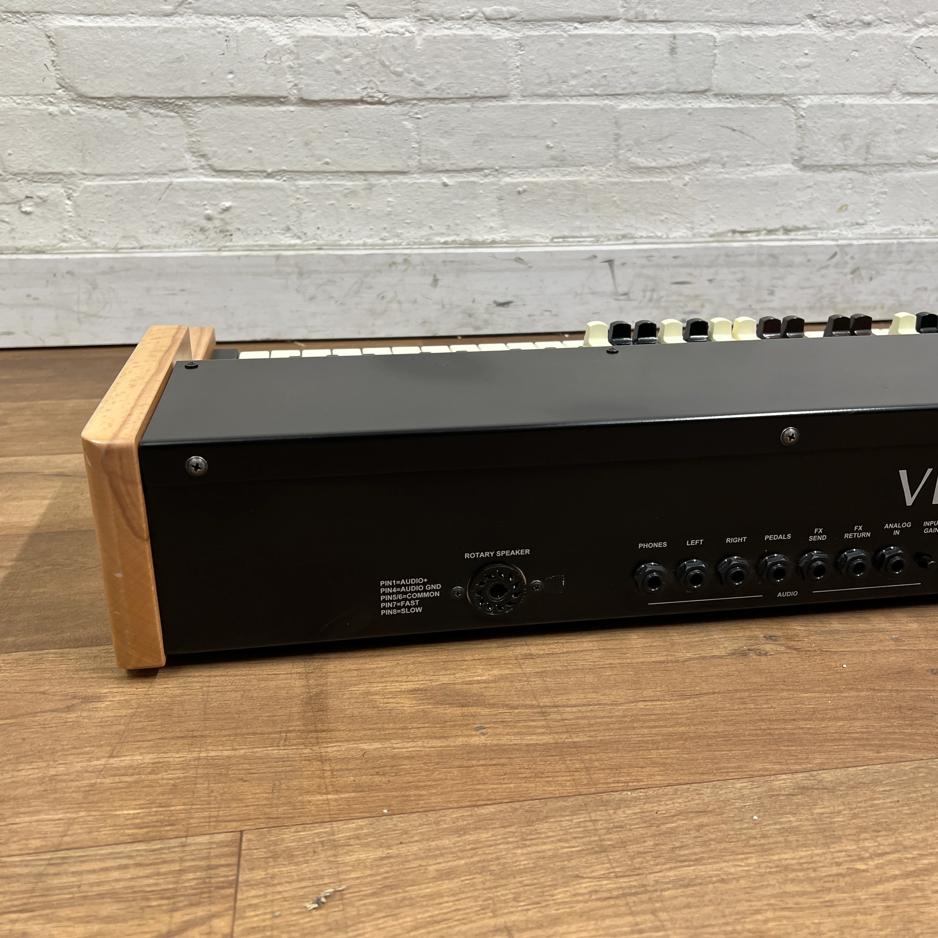 Viscount Legend Solo Keyboard Organ; Serial No: 2049988 | Second Hand - Image 7