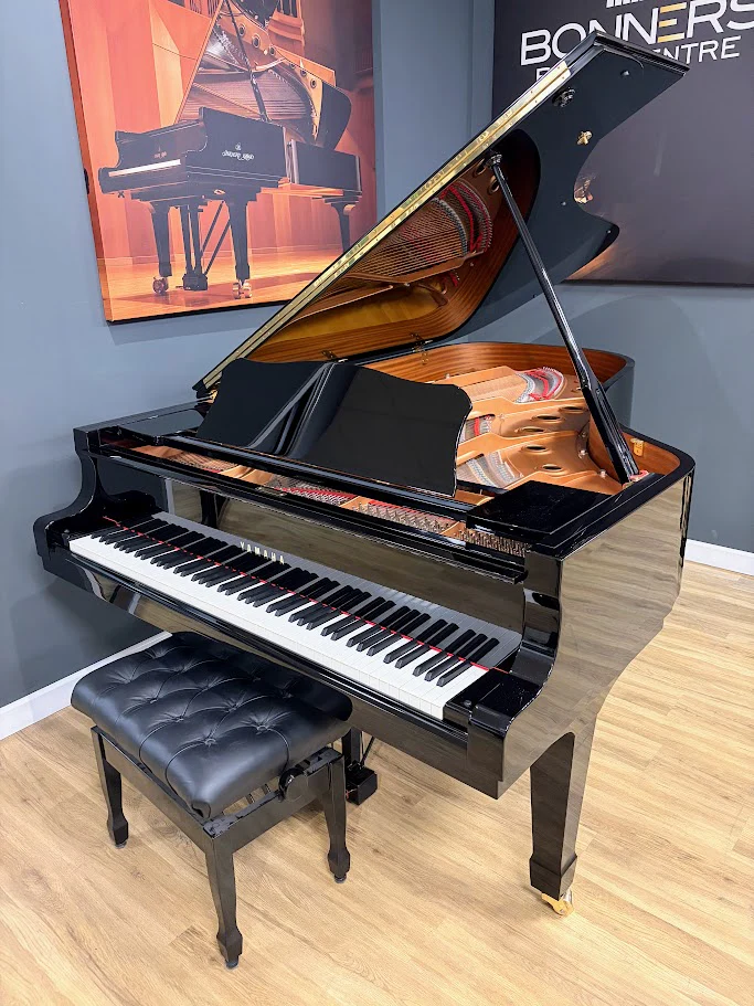 Yamaha C7 7'6" Semi-Concert Grand Piano in Polished Ebony: Serial No: 6142917 | Second Hand - Image 3