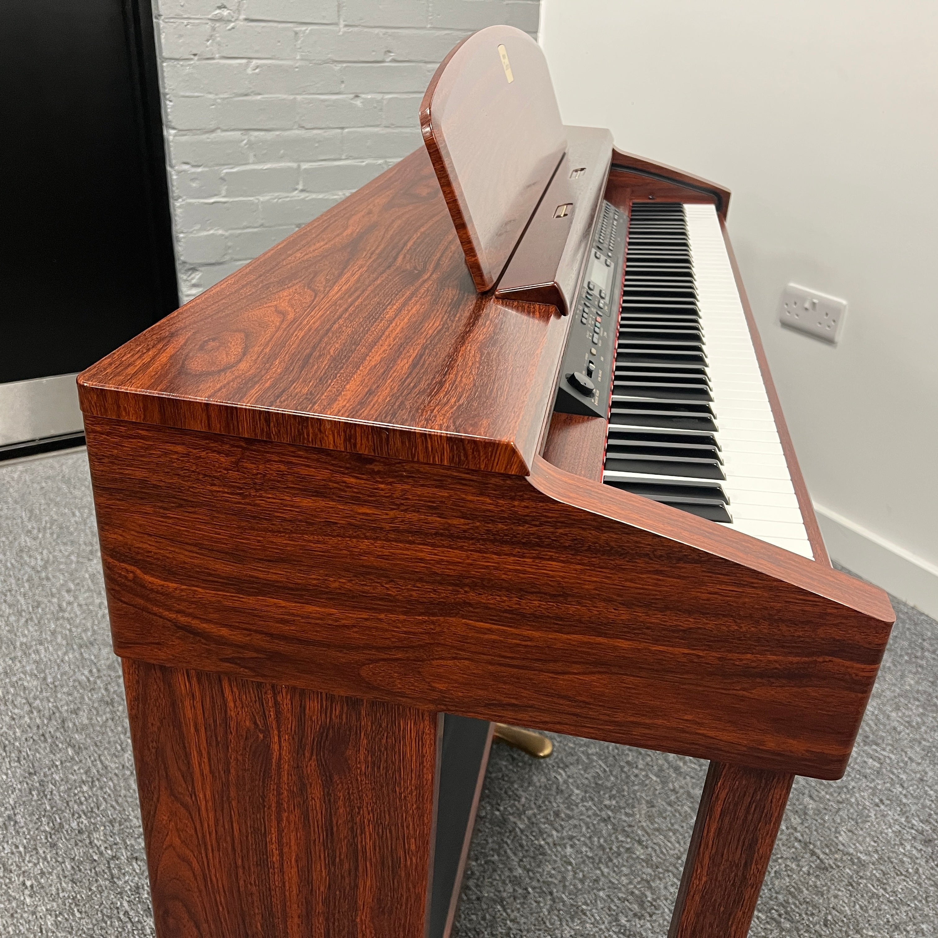 Yamaha CLP170M Digital Piano; Serial No: 607432 | Second Hand - Image 14