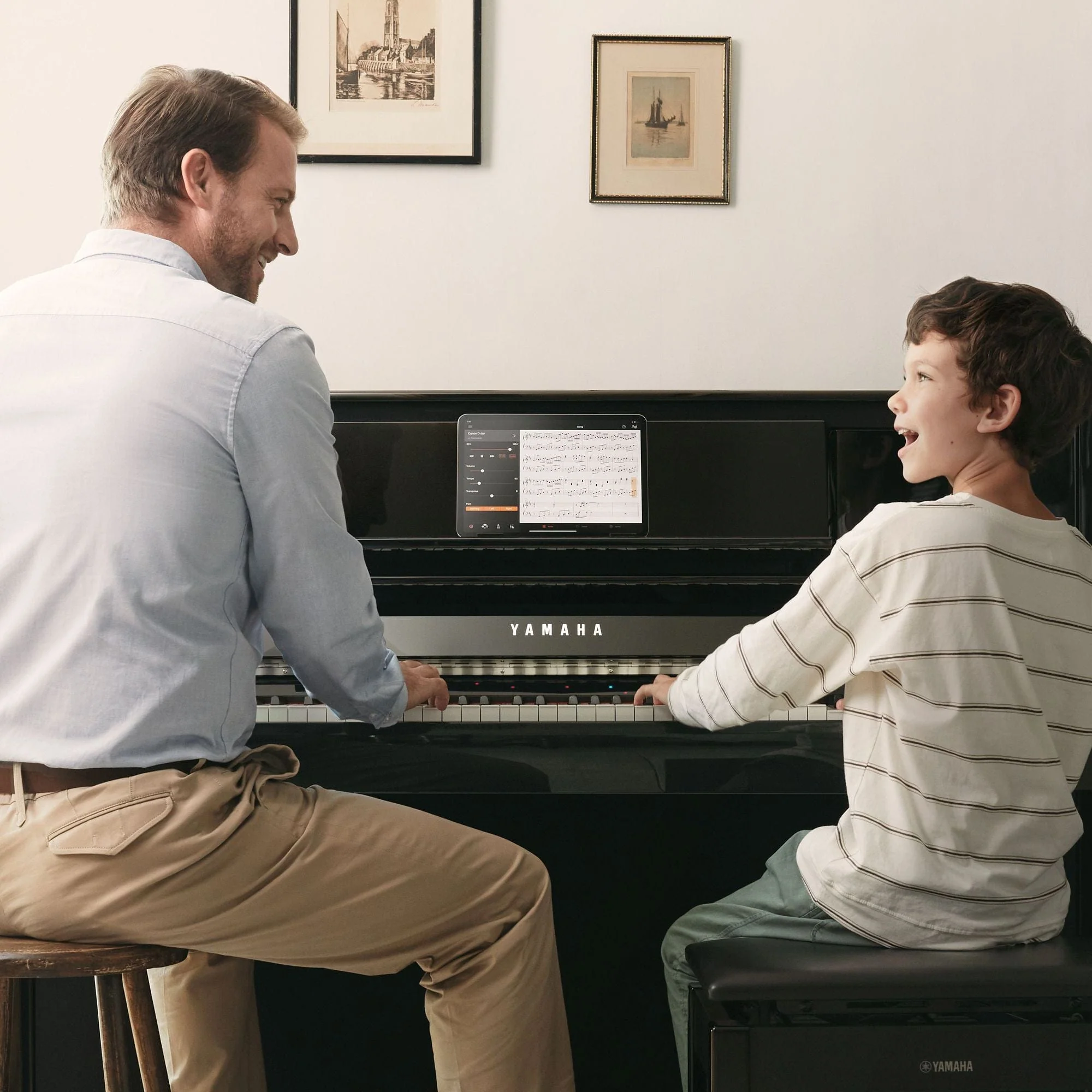 Yamaha CSP255 Digital Smart Piano; Polished Ebony - Image 2