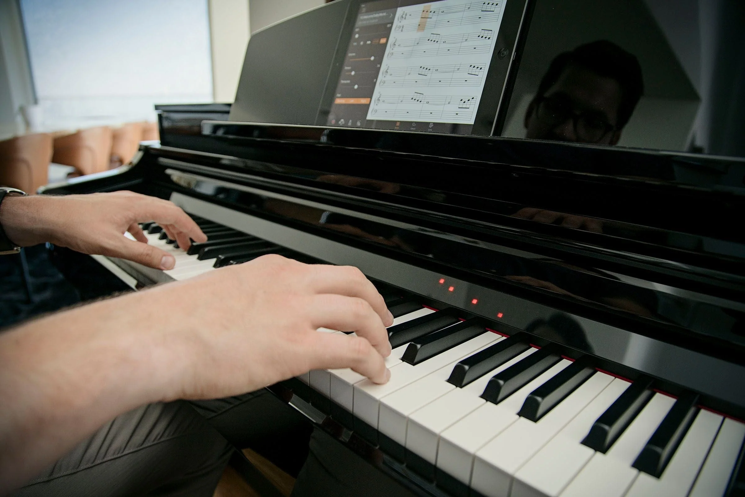 Yamaha CSP295 Digital Smart Piano; Black - Image 6