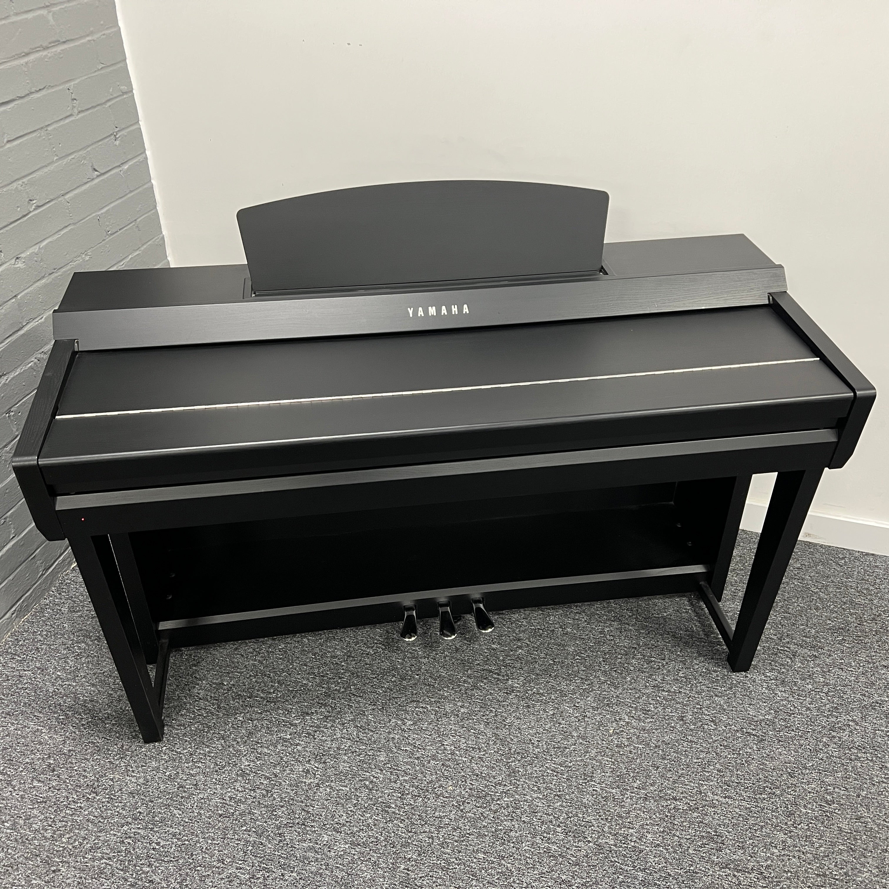 Yamaha CVP605B Digital Piano Black With Matching Stool; Serial No: BCUO01006 | Second Hand - Image 4