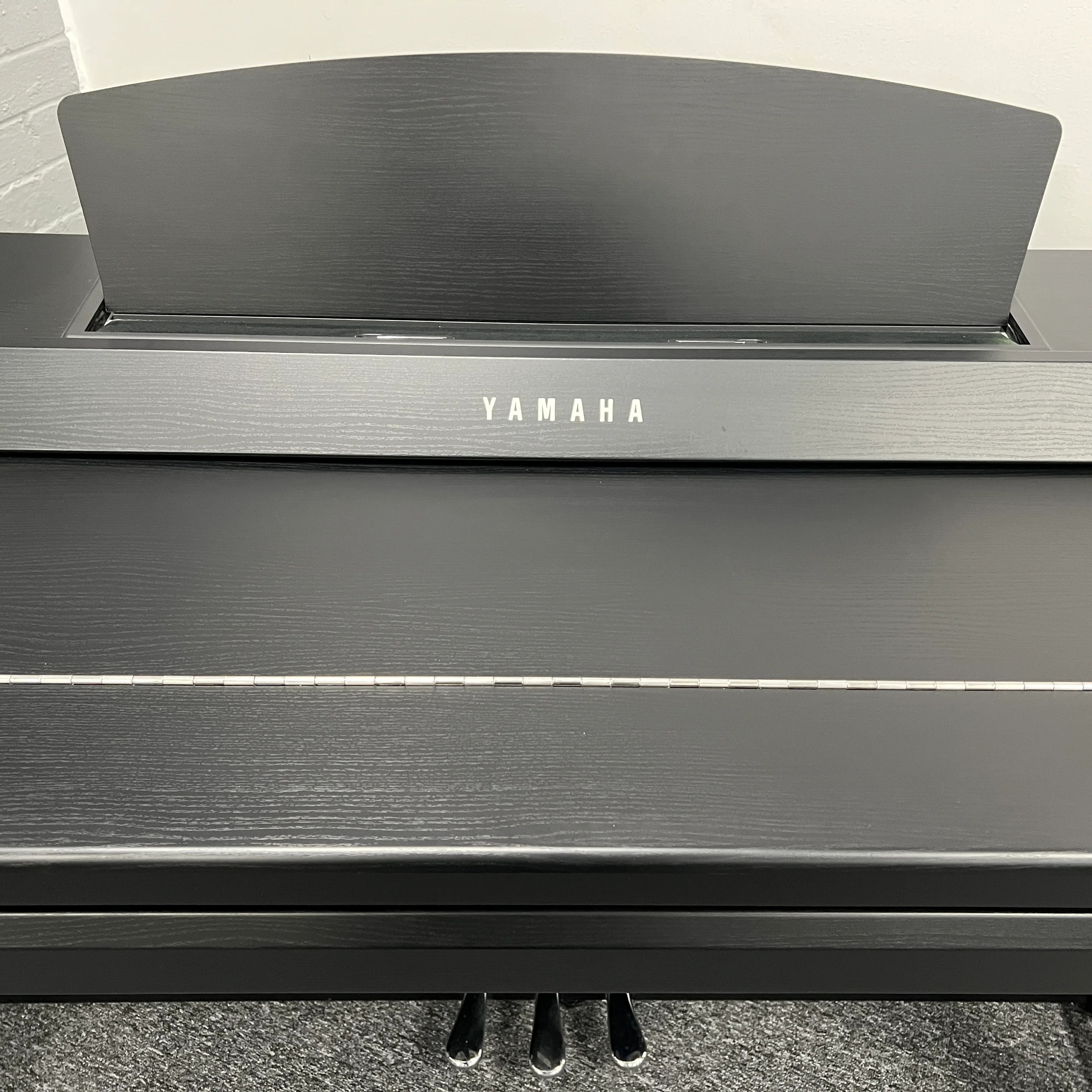 Yamaha CVP605B Digital Piano Black With Matching Stool; Serial No: BCUO01006 | Second Hand - Image 9