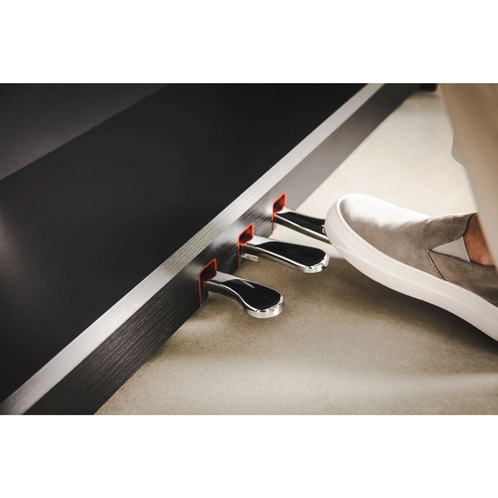 Yamaha CVP905B Black Digital Piano - Image 14