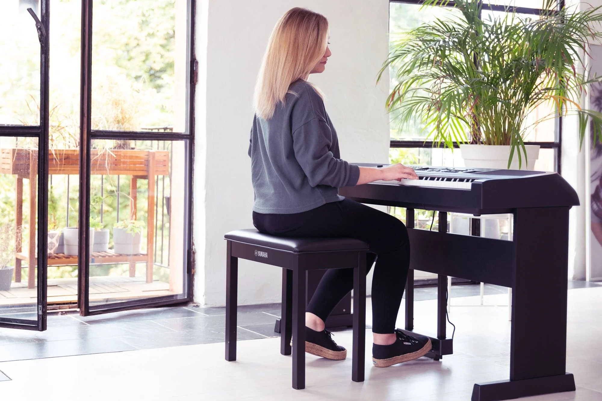 Yamaha DGX670 Black Piano Home Package - Image 3