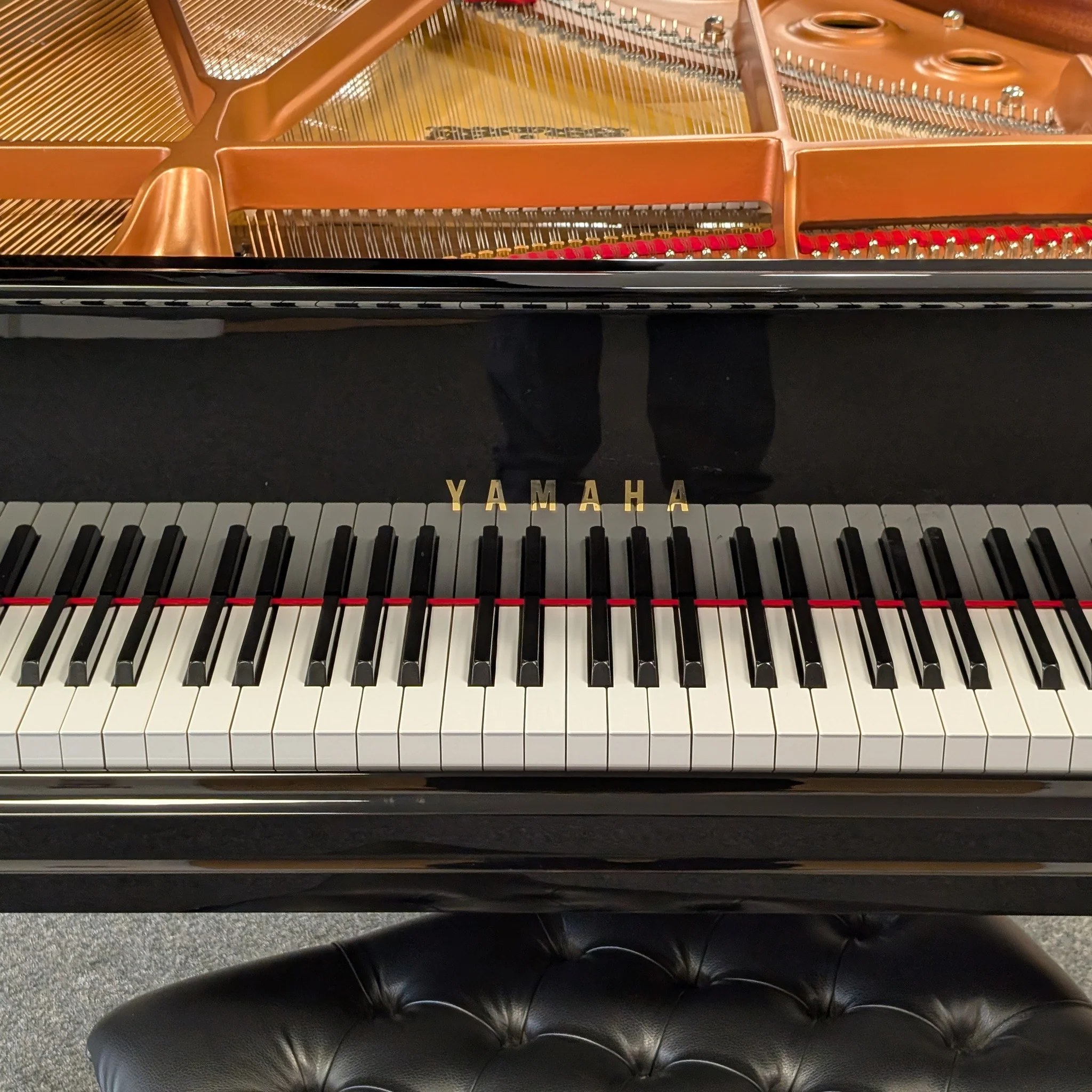 Yamaha GC2 Grand Piano in Polished Ebony: Serial No: 6537005 | Second Hand - Image 8