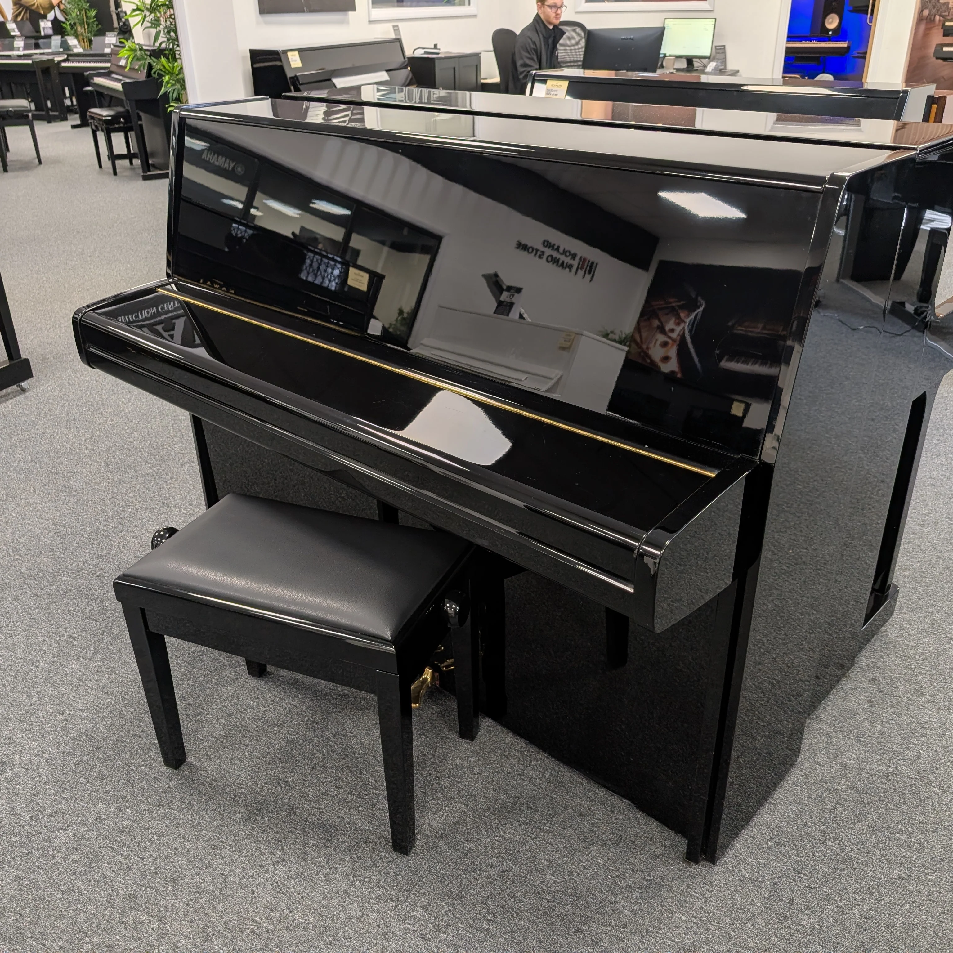 Yamaha P116 Upright Piano In Polished Ebony: Serial No: 4286439 | Second Hand - Image 3