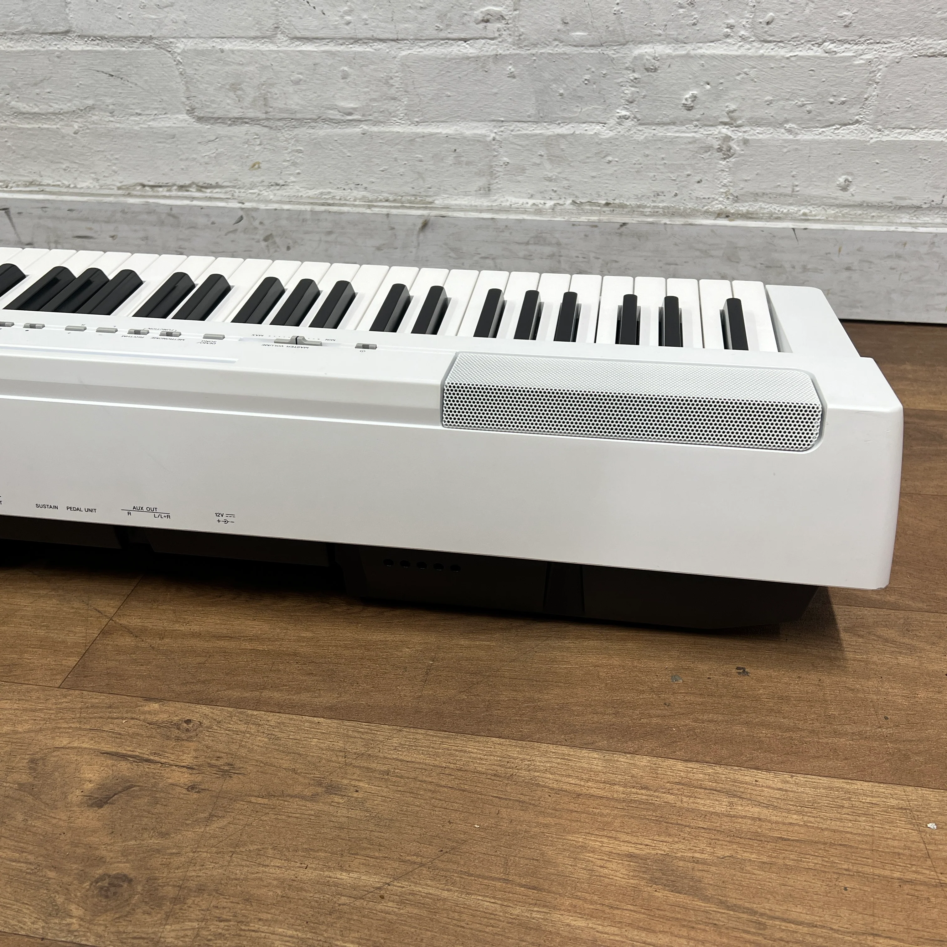 Yamaha P125WH Portable Piano Including Yamaha Soft Carry Case; Serial No: BBYO01046 | Second Hand - Image 11
