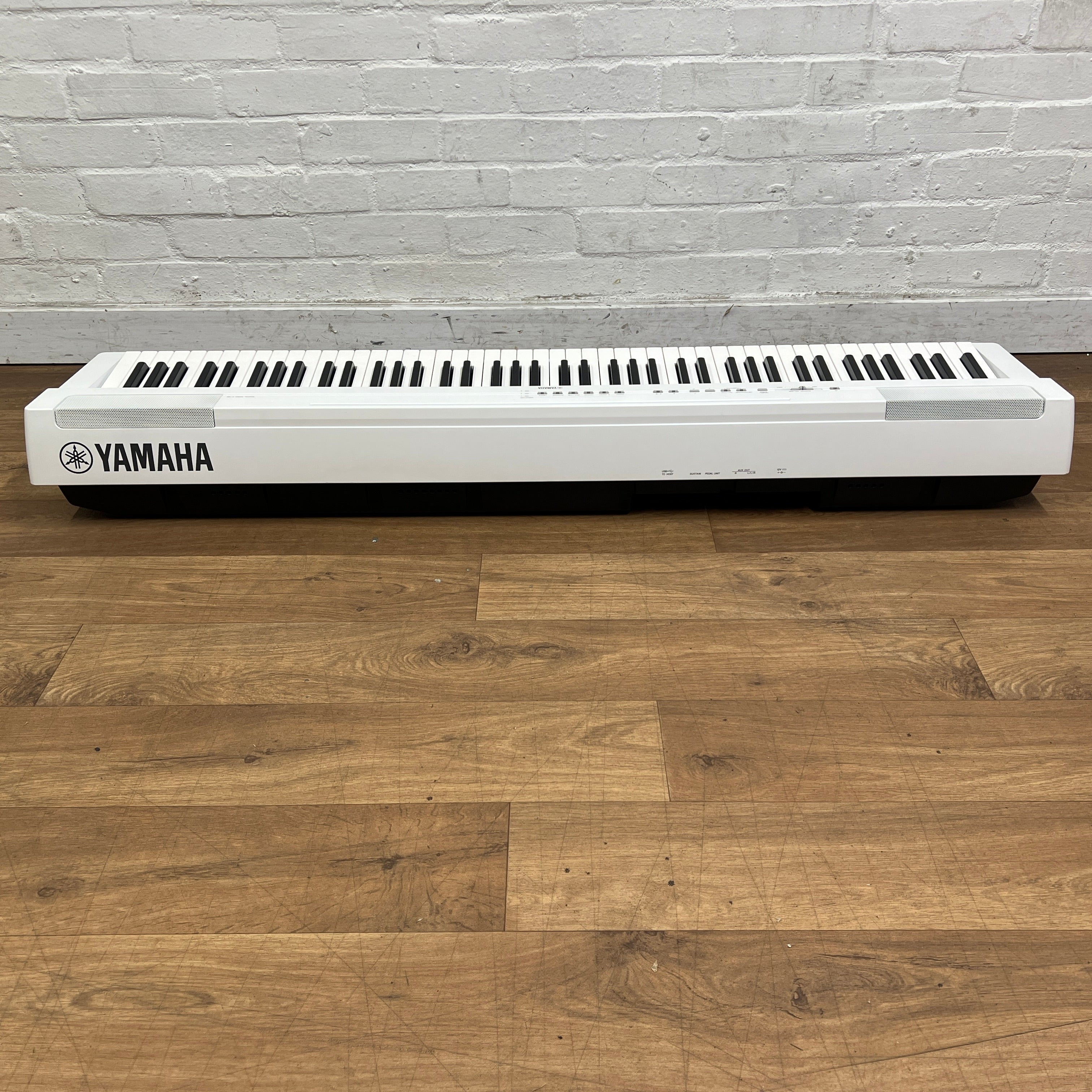 Yamaha P125WH Portable Piano Including Yamaha Soft Carry Case; Serial No: BBYO01046 | Second Hand - Image 12